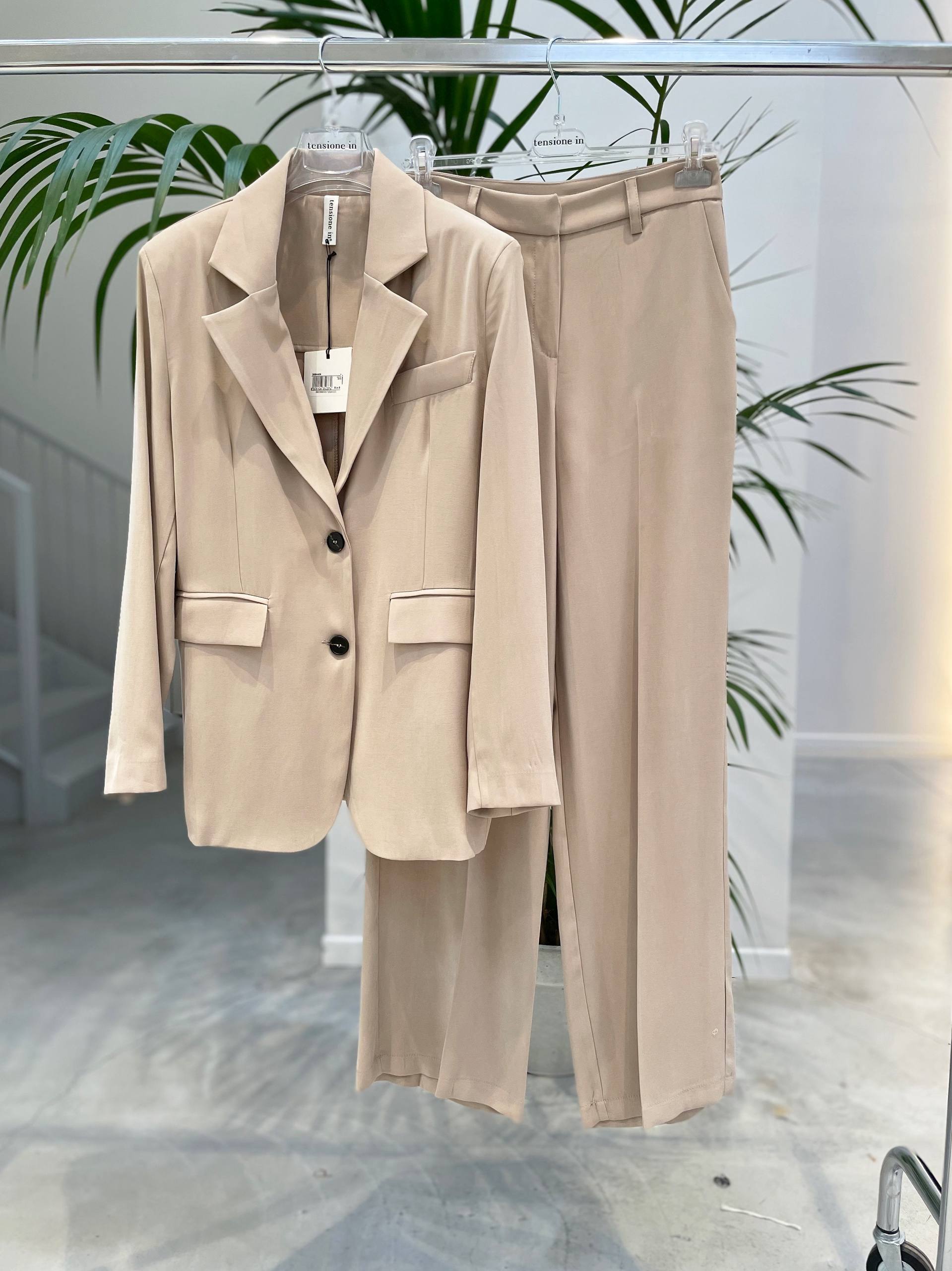 Фото Tensione in