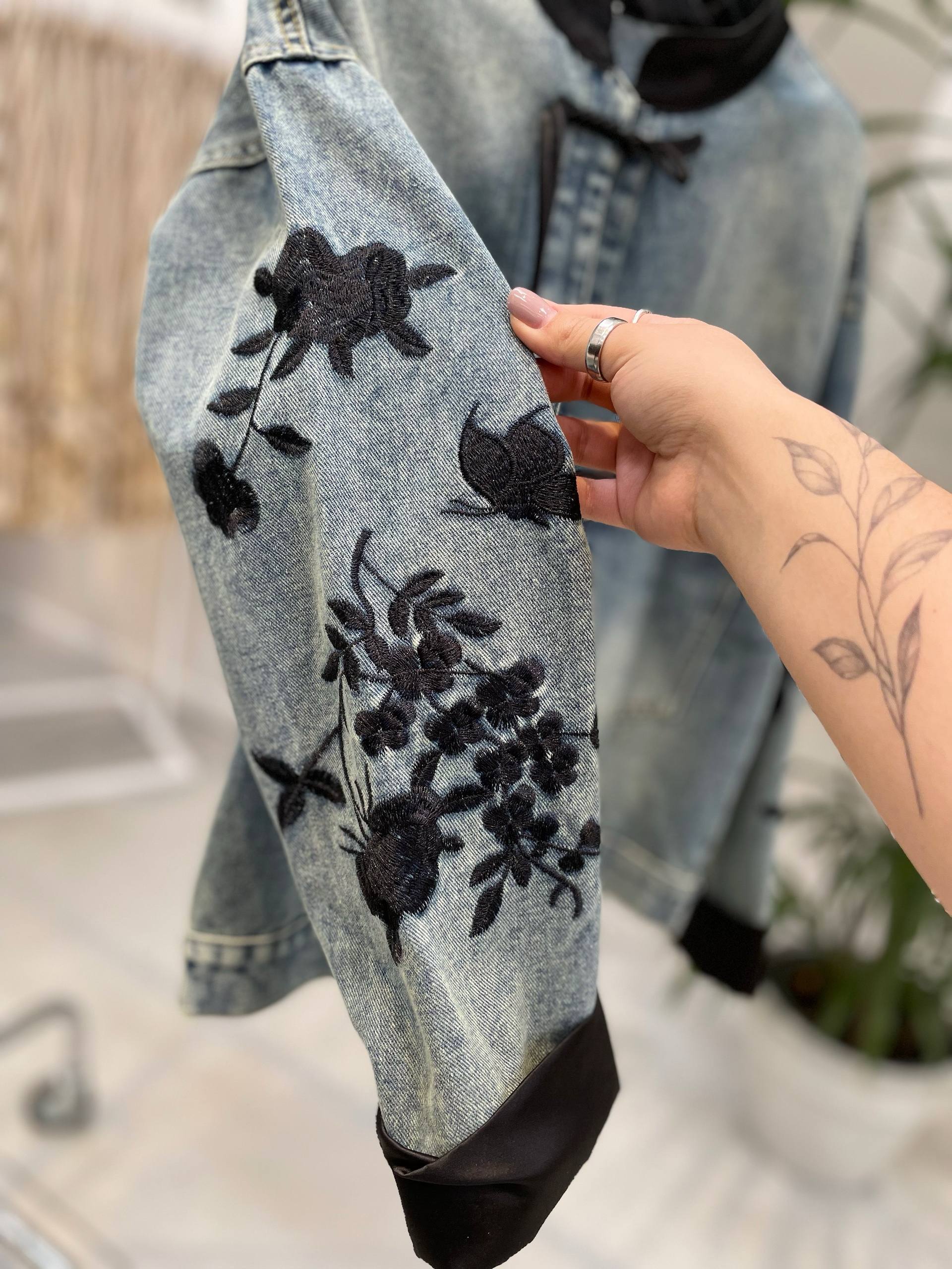 Фото Tensione in