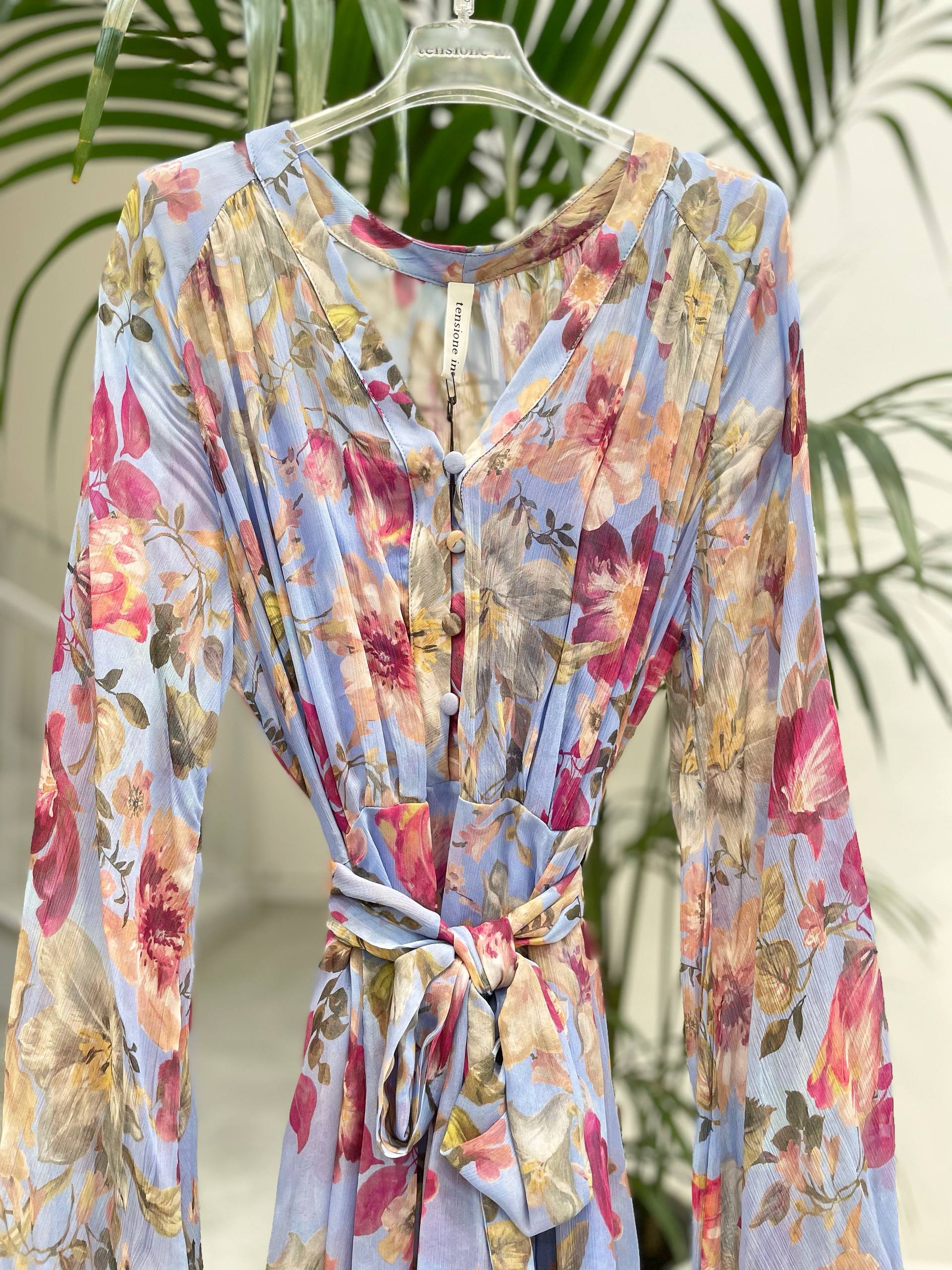 Фото Tensione in