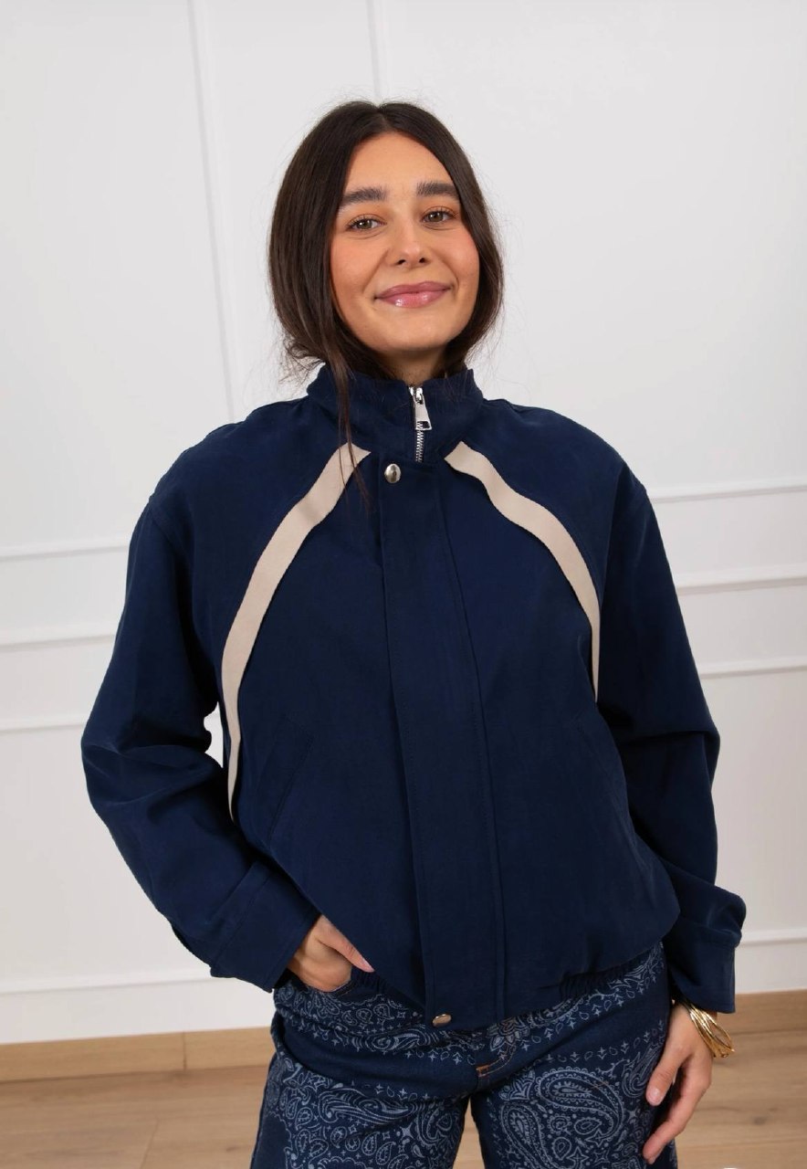 Фото Tensione in