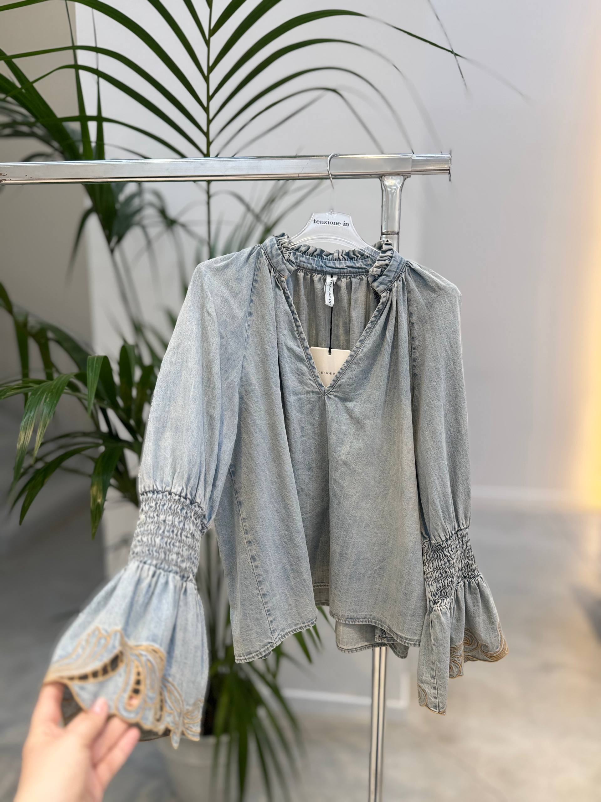 Фото Tensione in