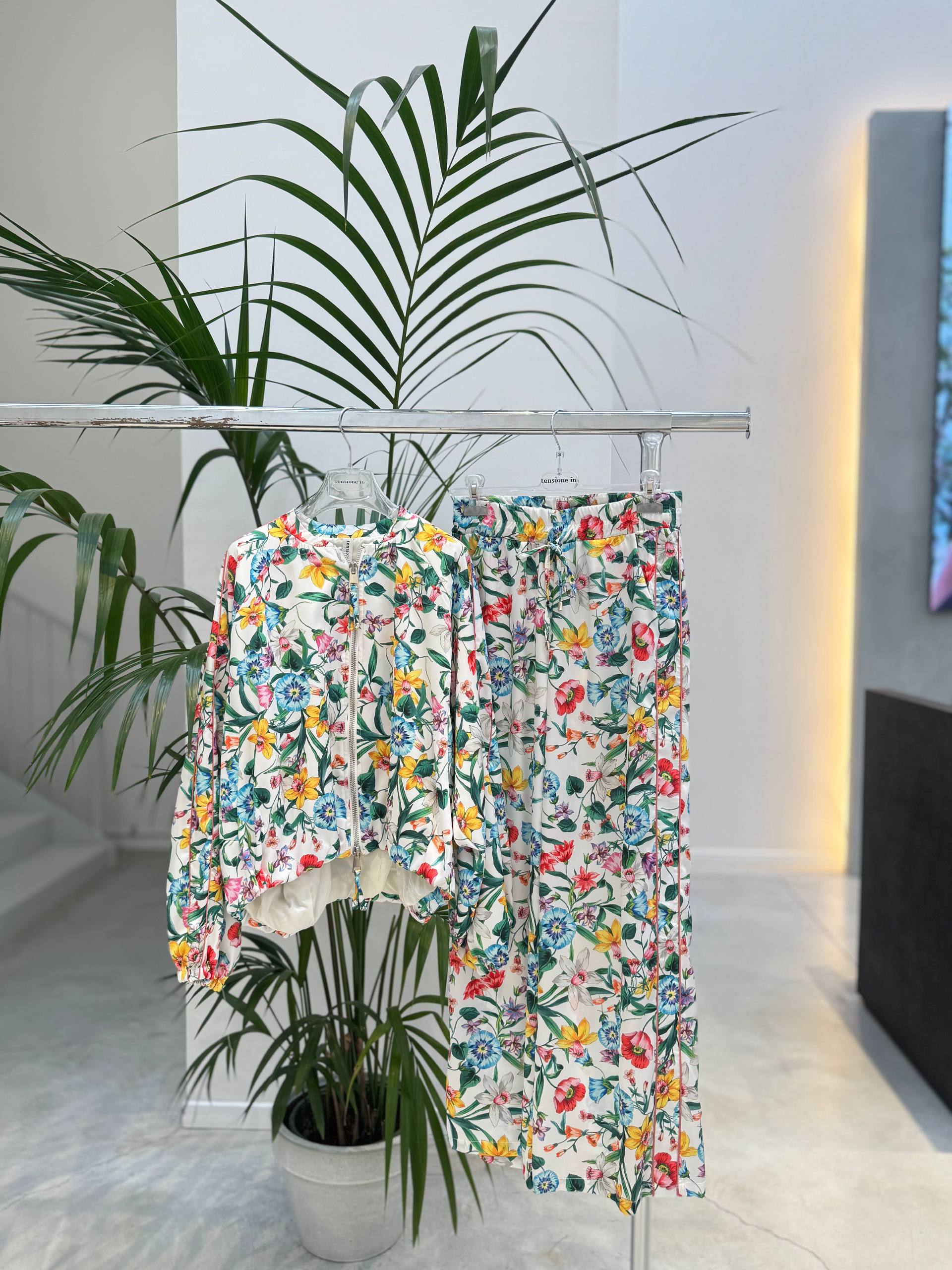 Фото Tensione in