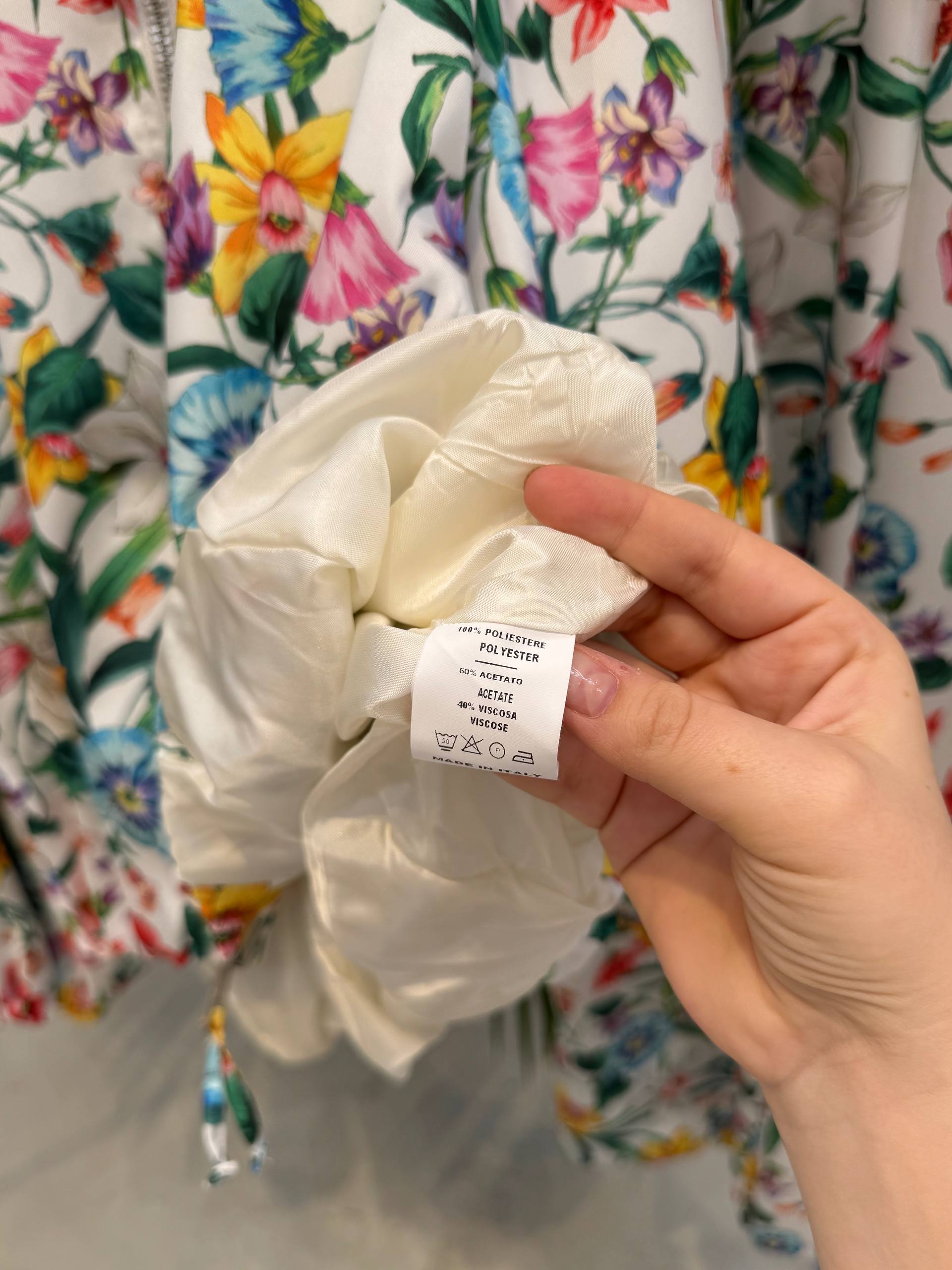 Фото Tensione in