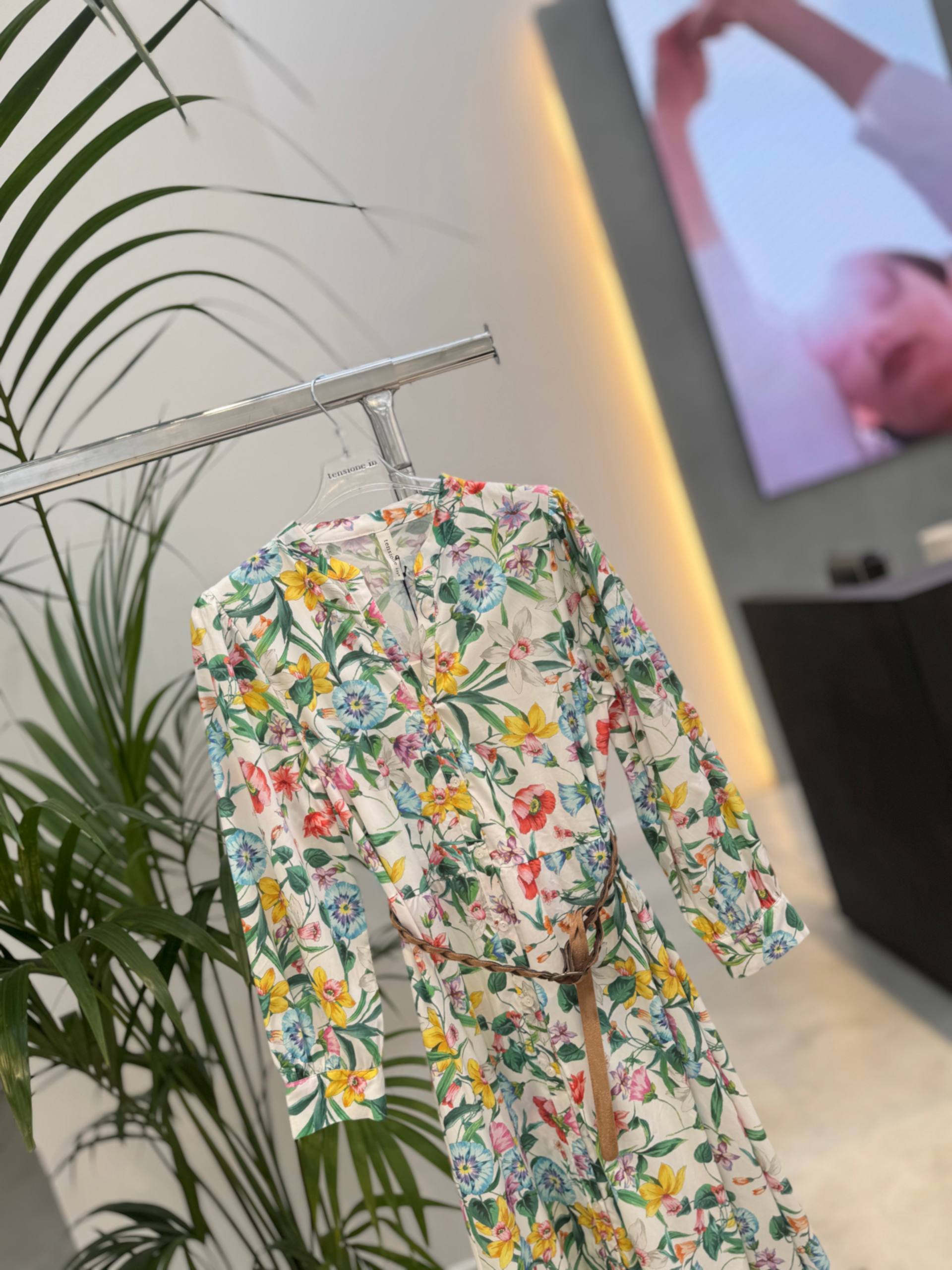 Фото Tensione in