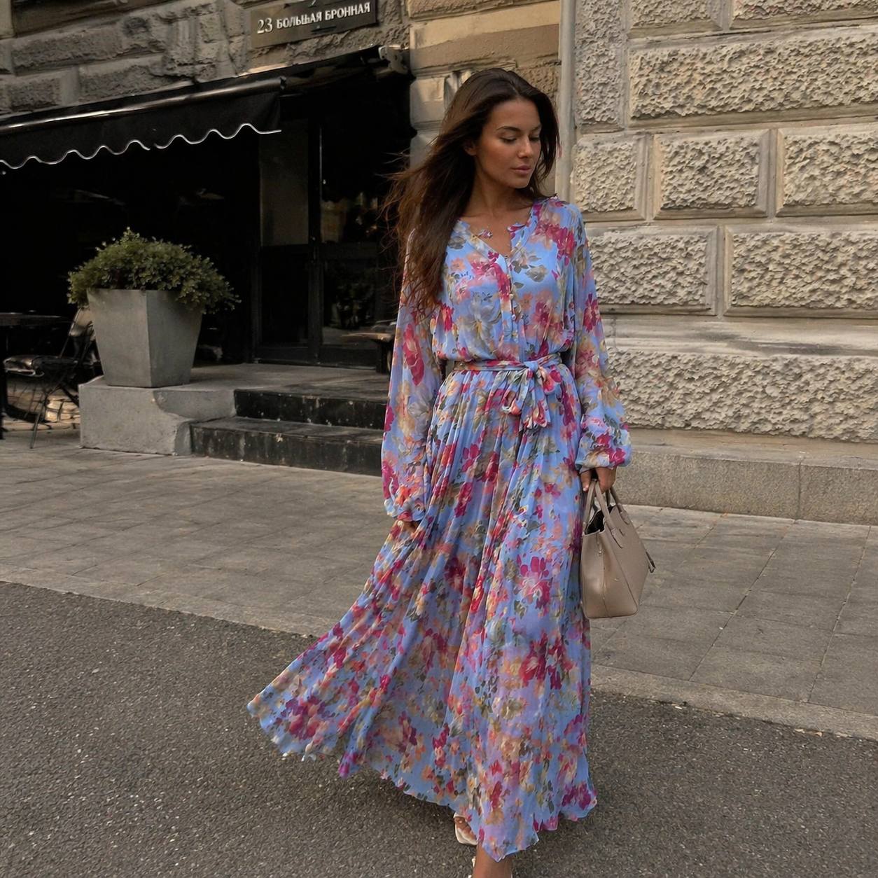 Фото Tensione in