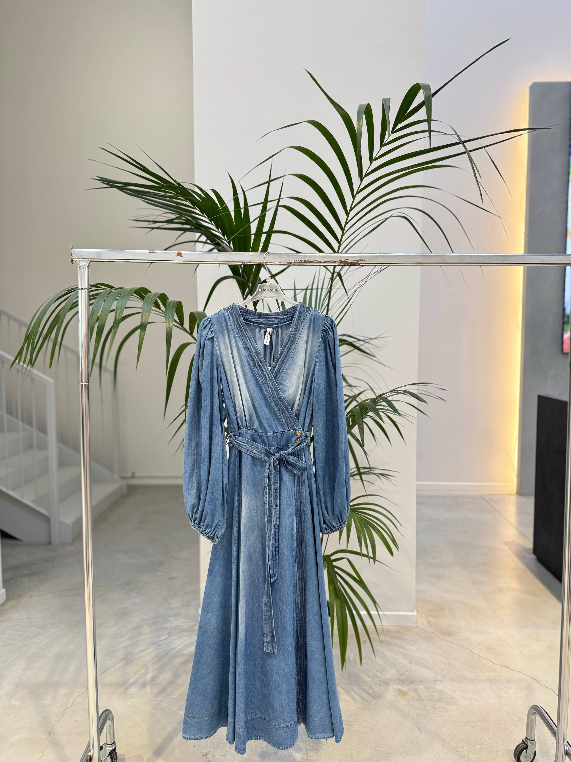 Фото Tensione in