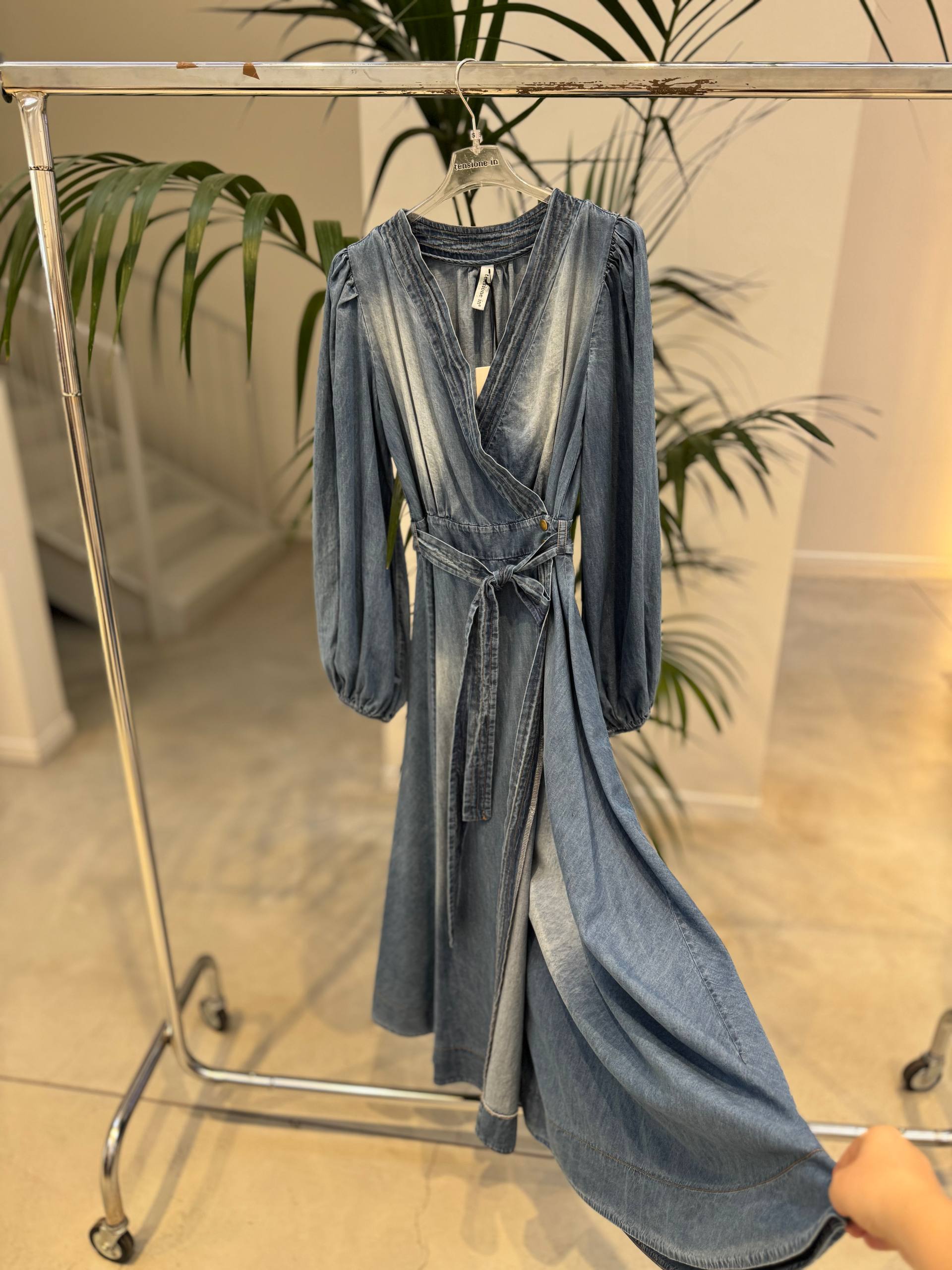 Фото Tensione in