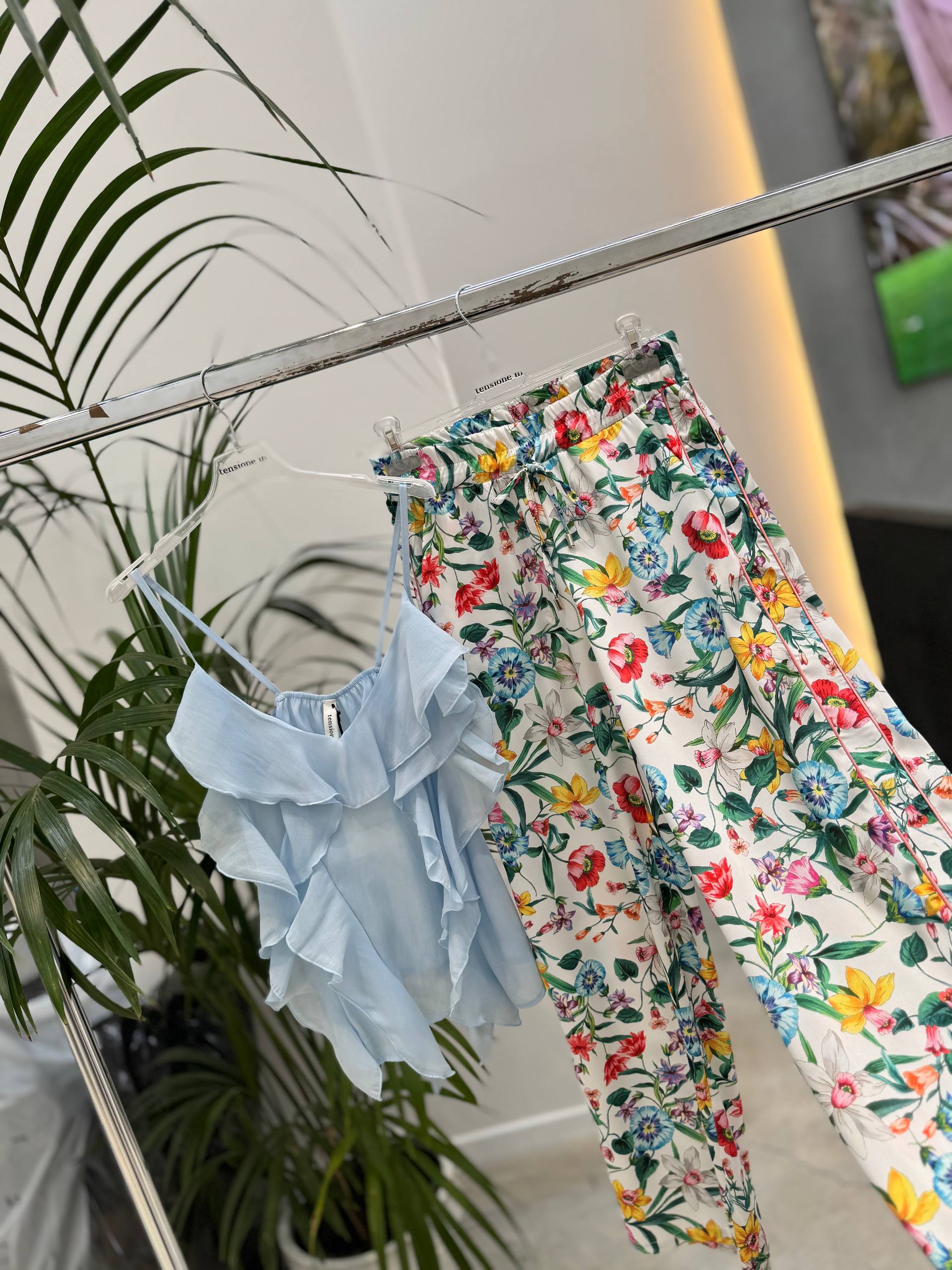 Фото Tensione in