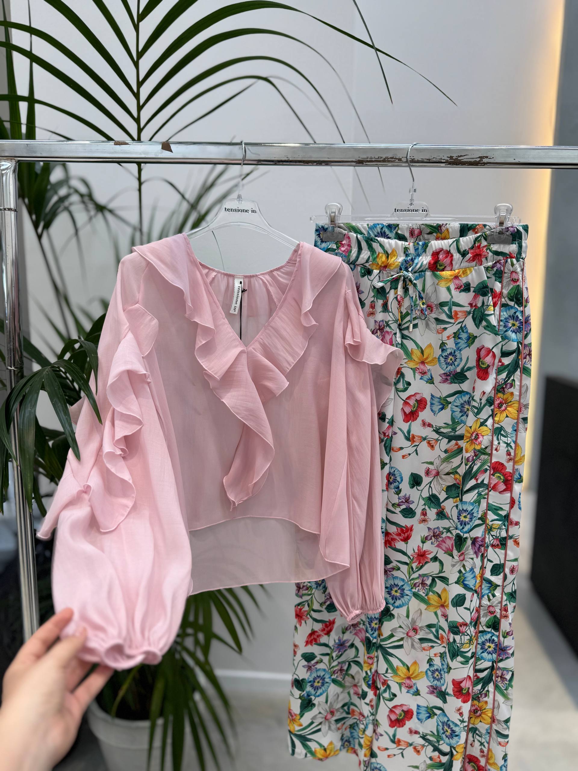 Фото Tensione in