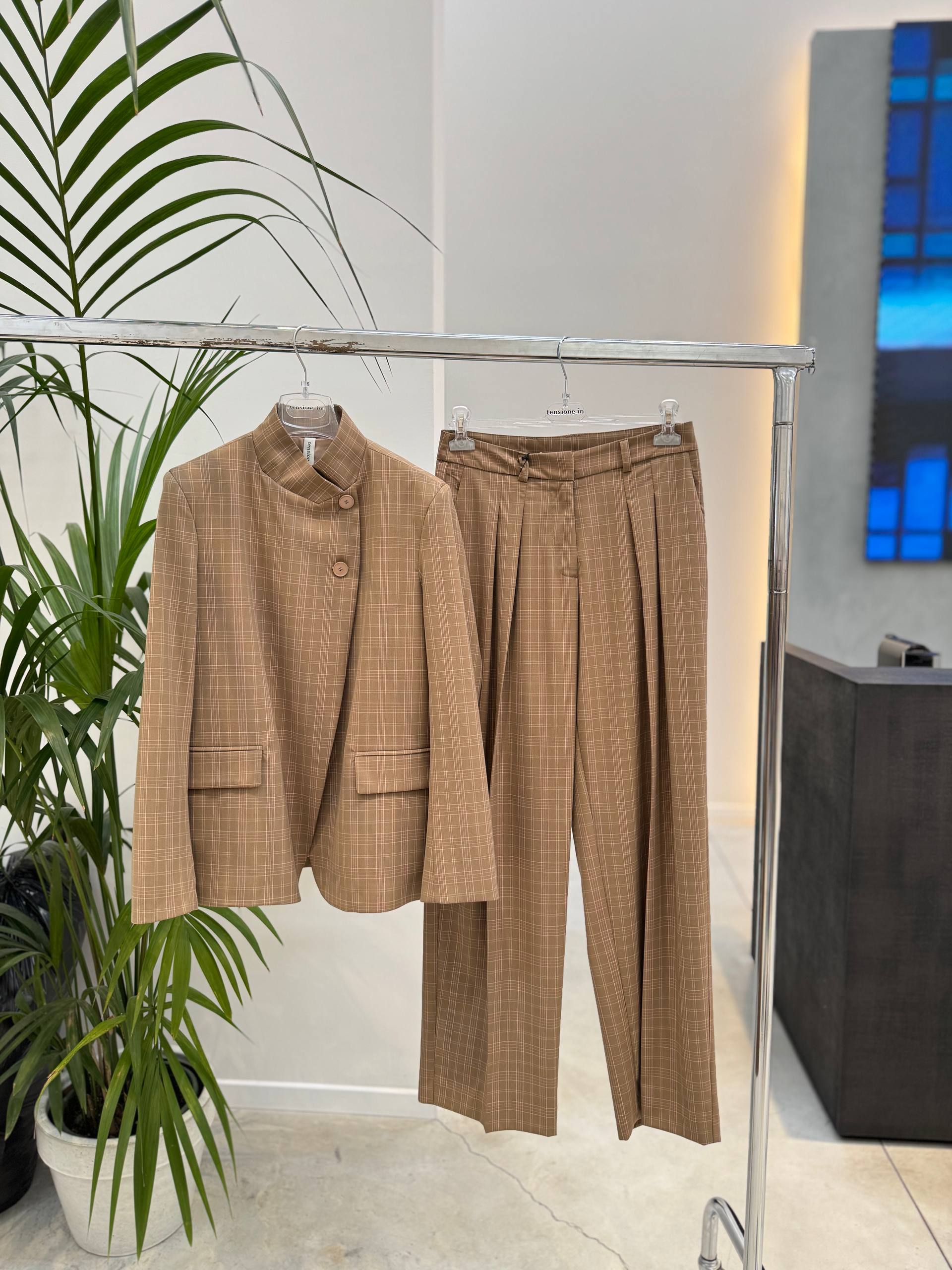 Фото Tensione in