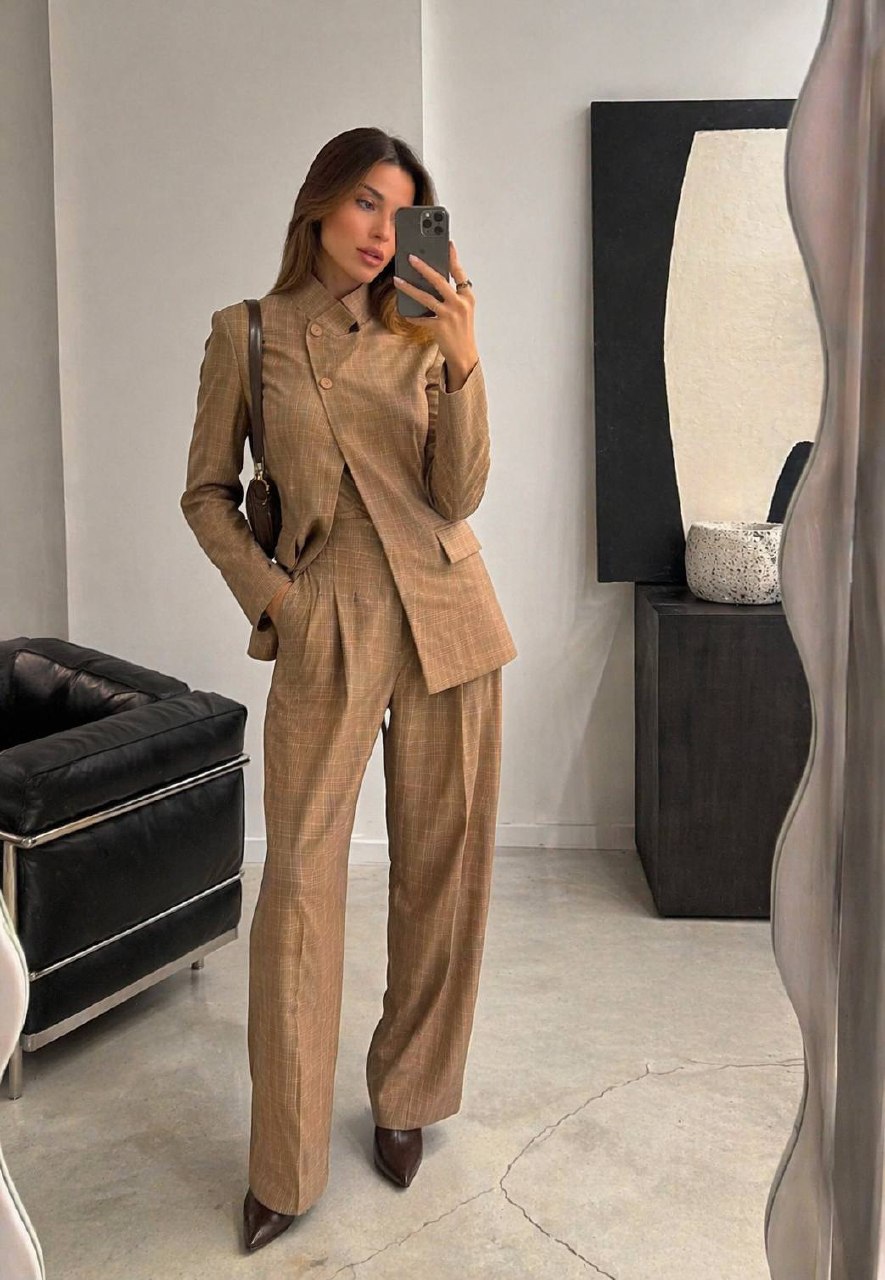 Фото Tensione in