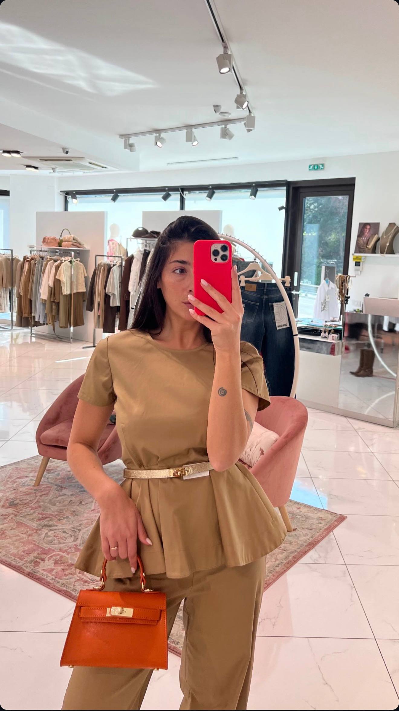 Фото Tensione in