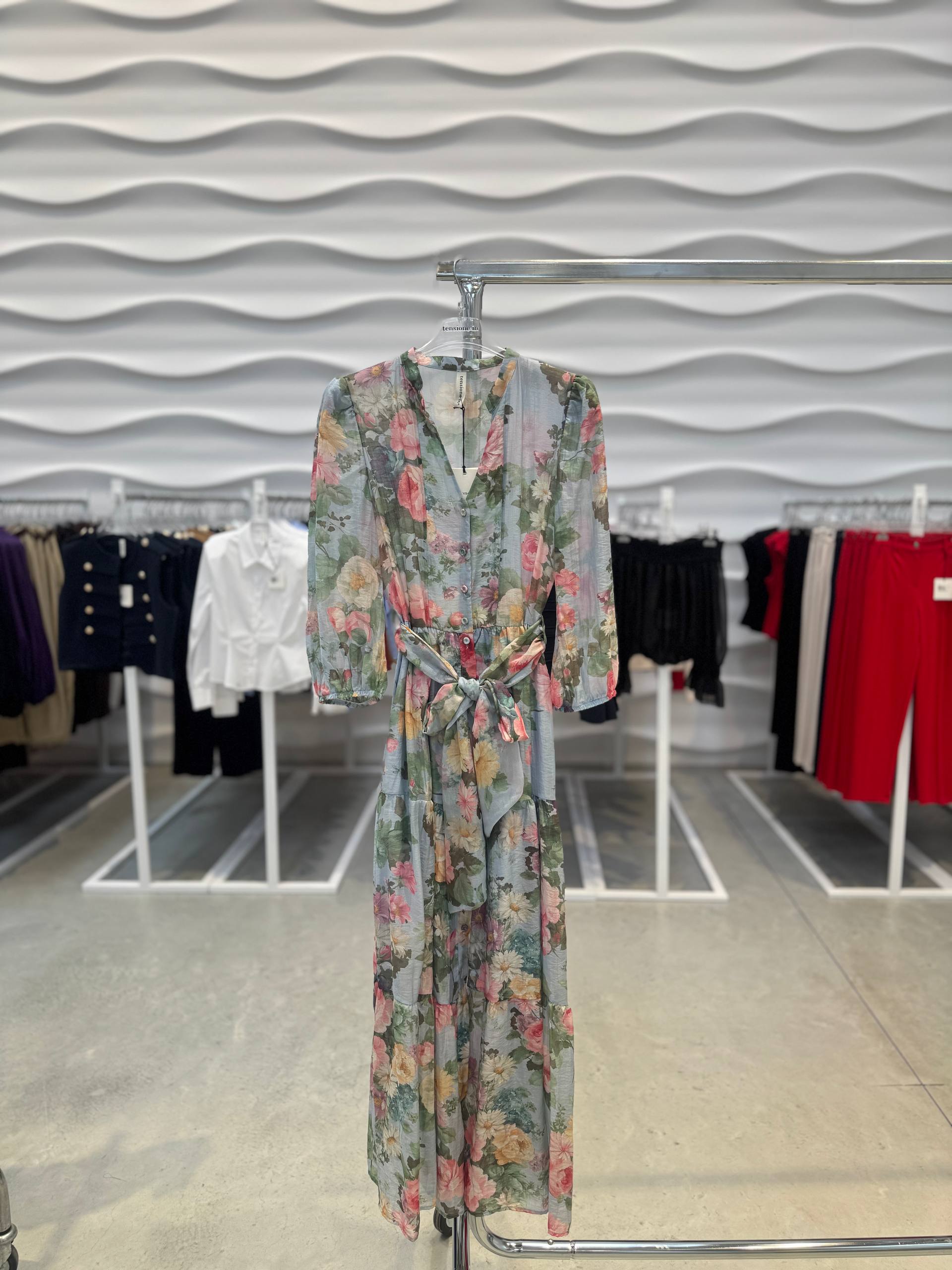 Фото Tensione in