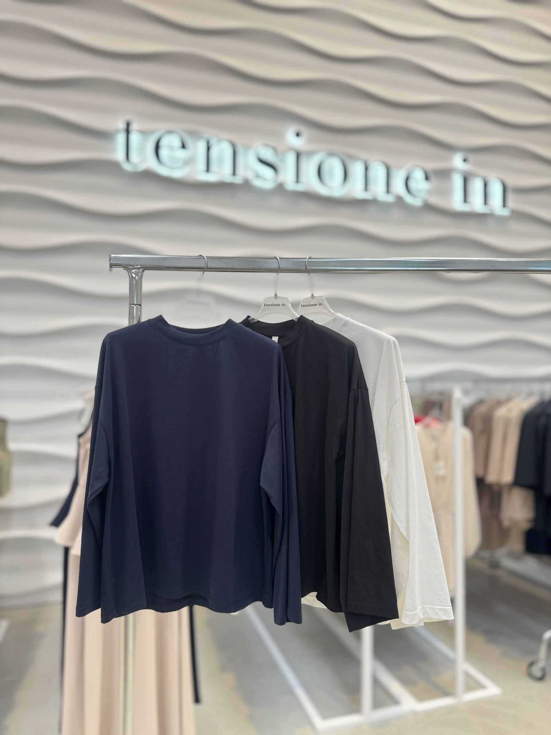 Фото Tensione in