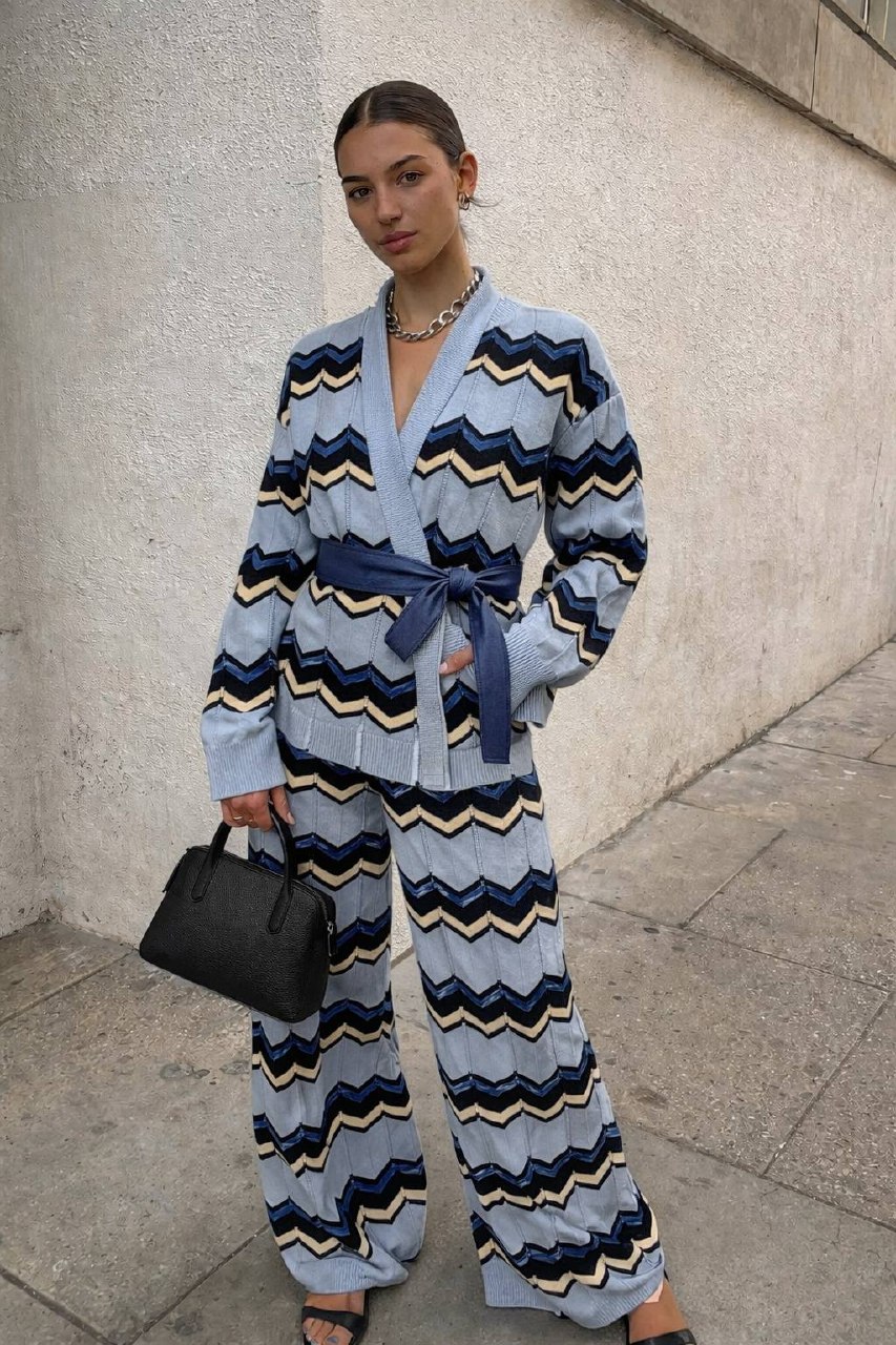 Фото Tensione in