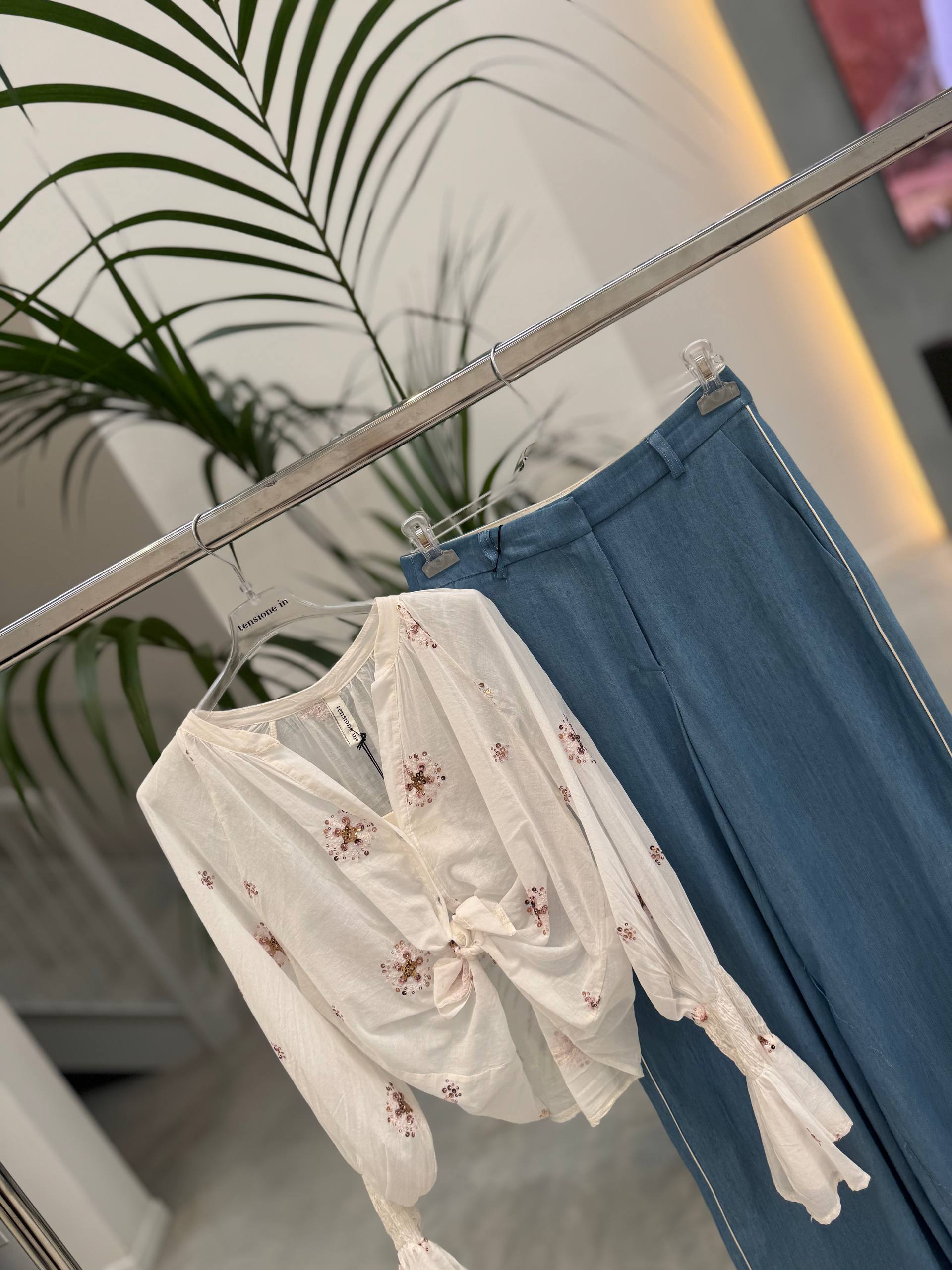 Фото Tensione in