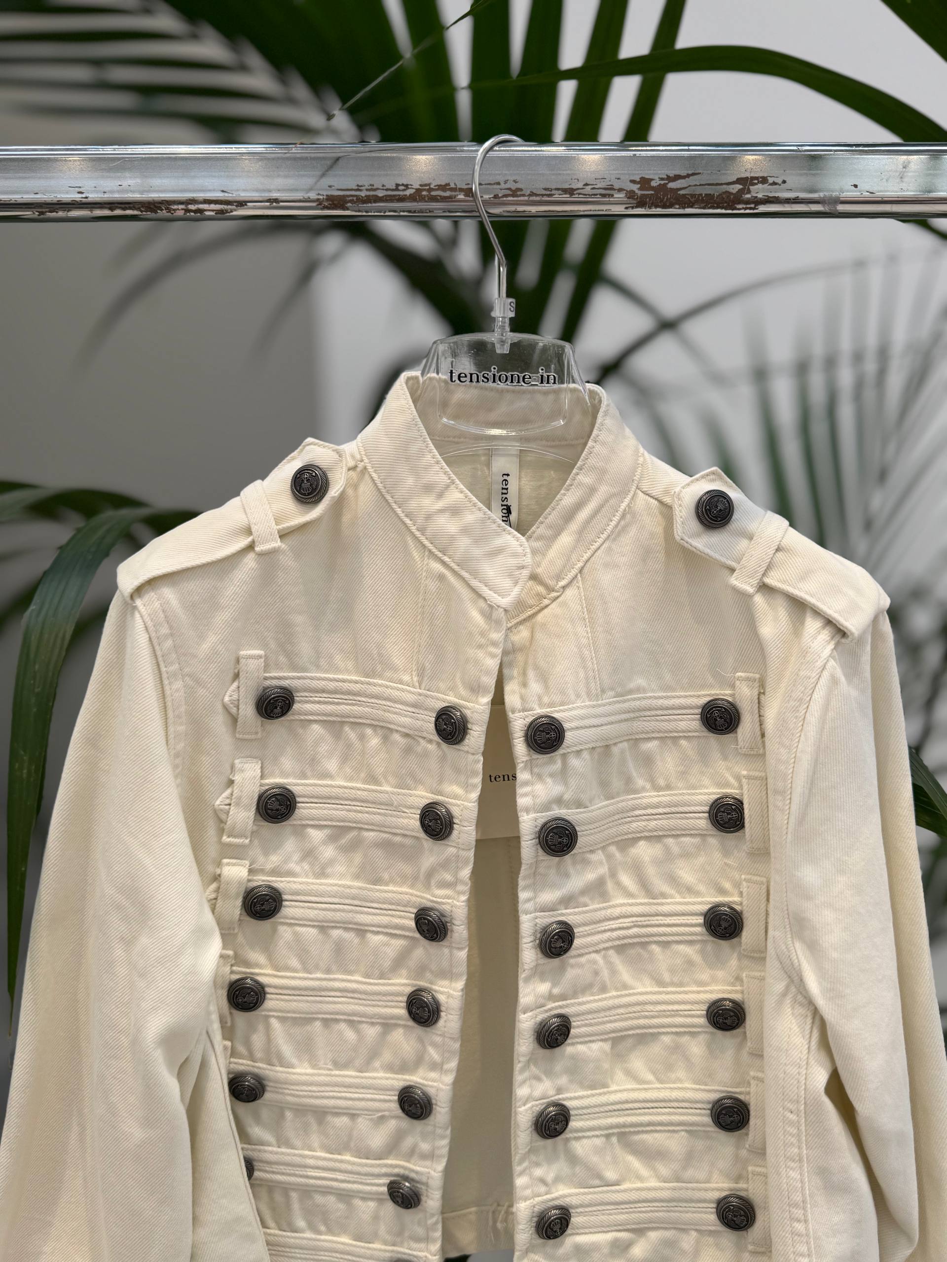 Фото Tensione in