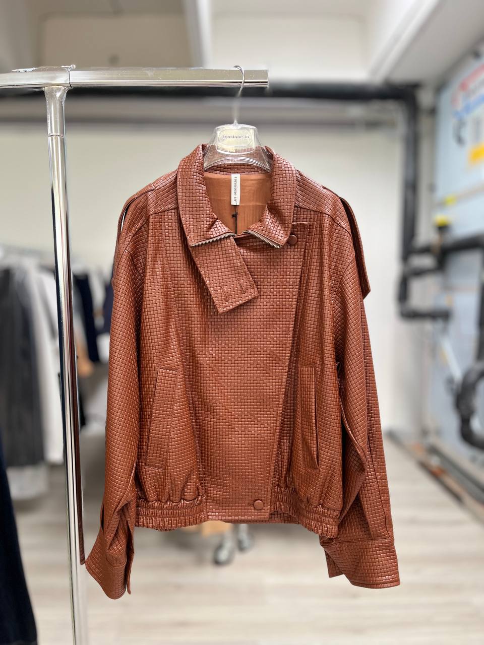 Фото Tensione in