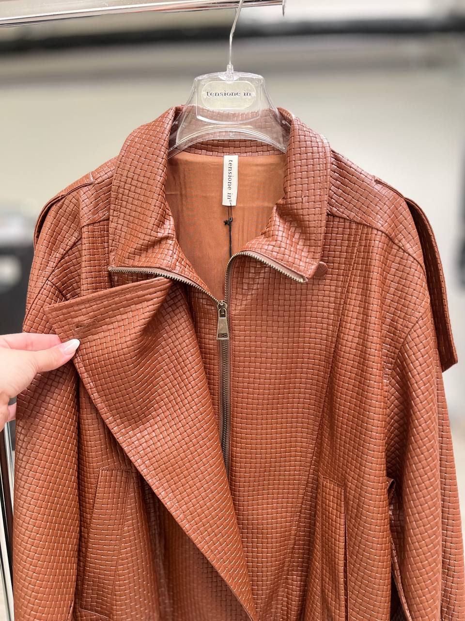 Фото Tensione in