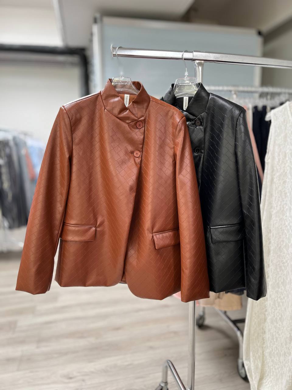 Фото Tensione in