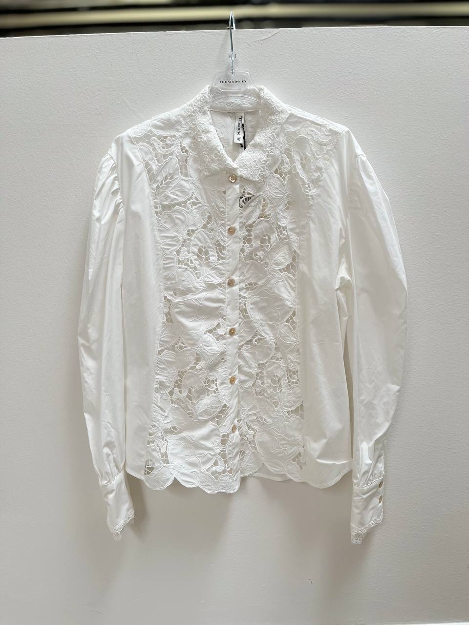 Фото Tensione in