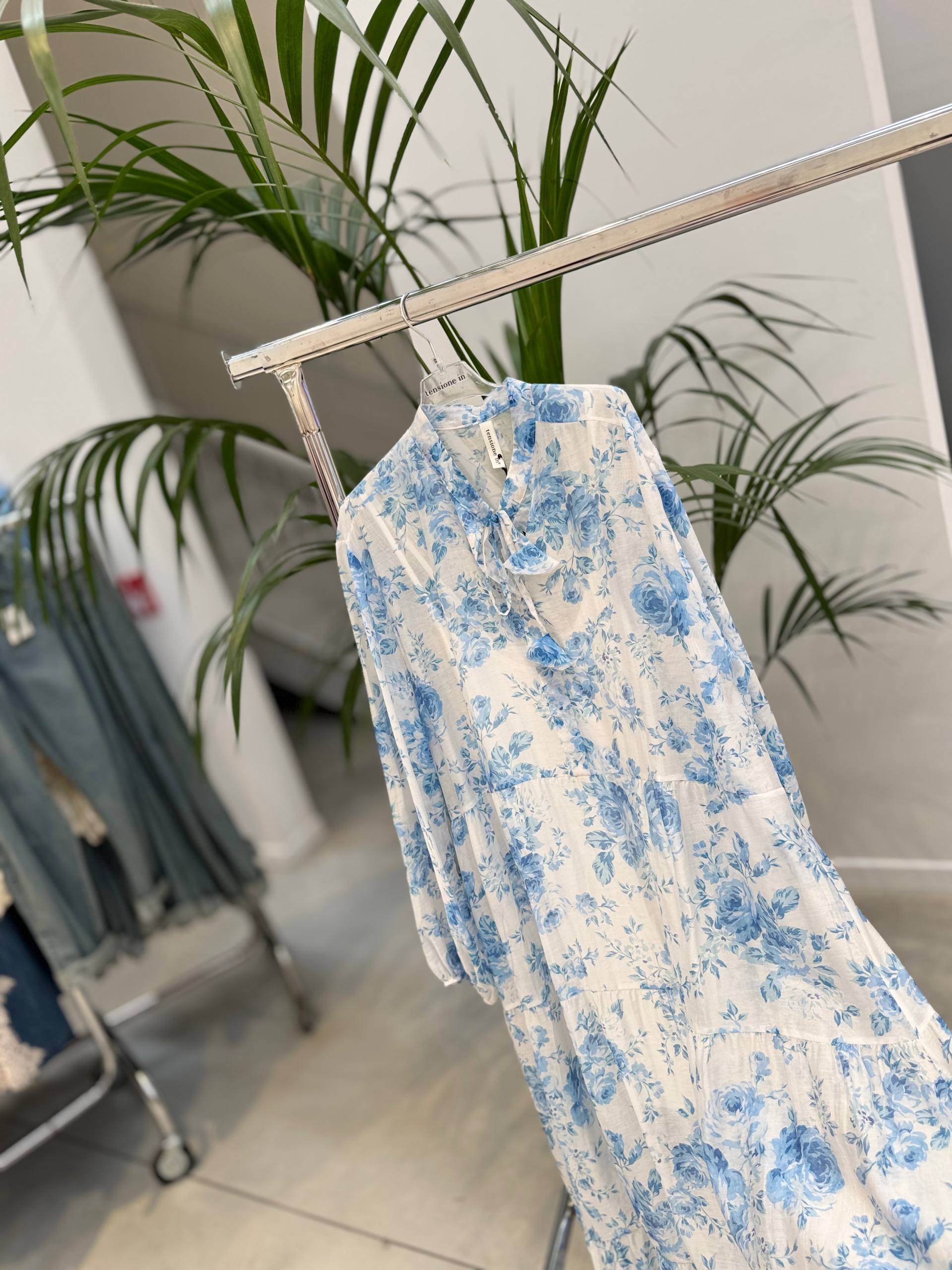 Фото Tensione in