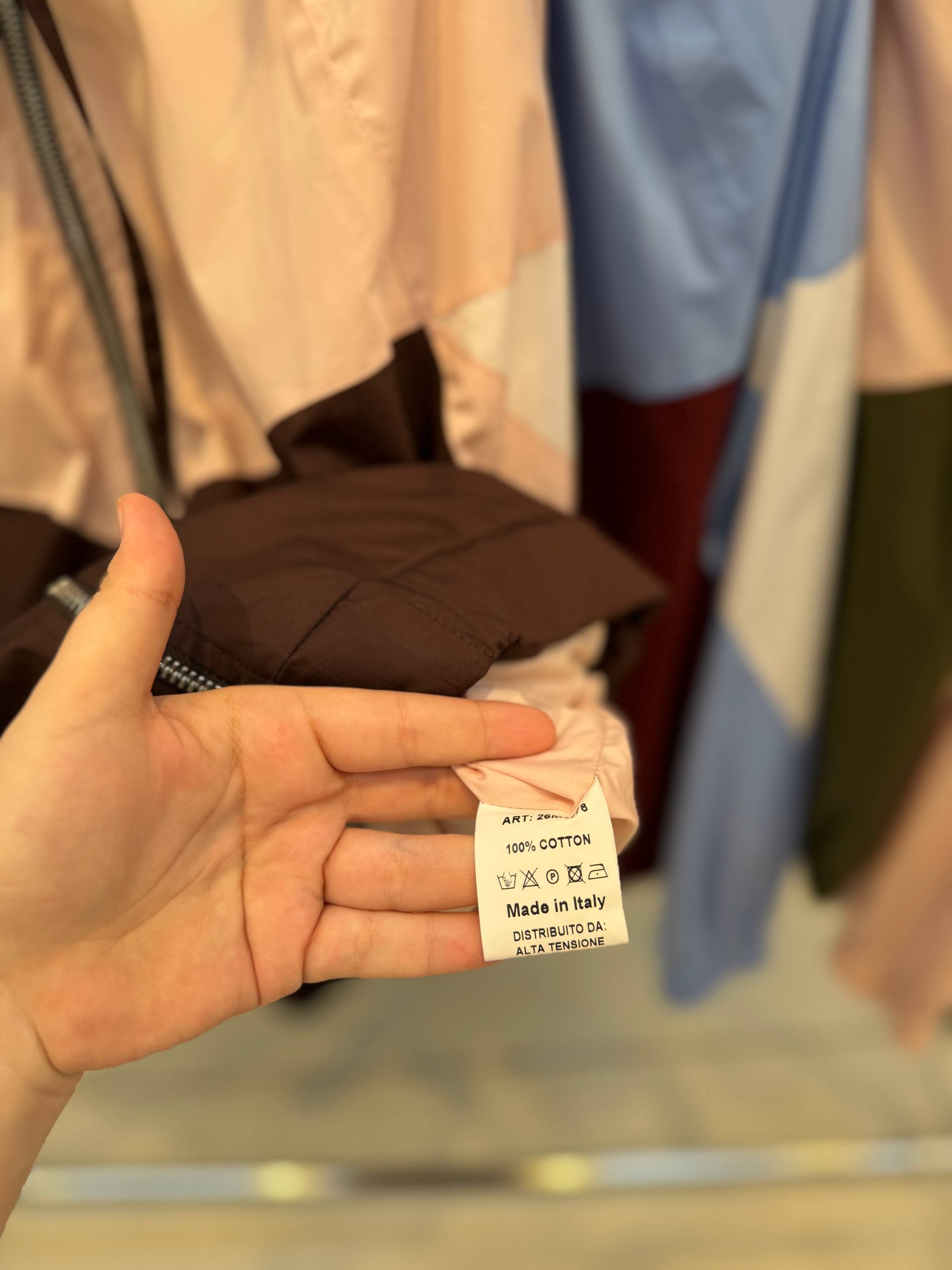 Фото Tensione in