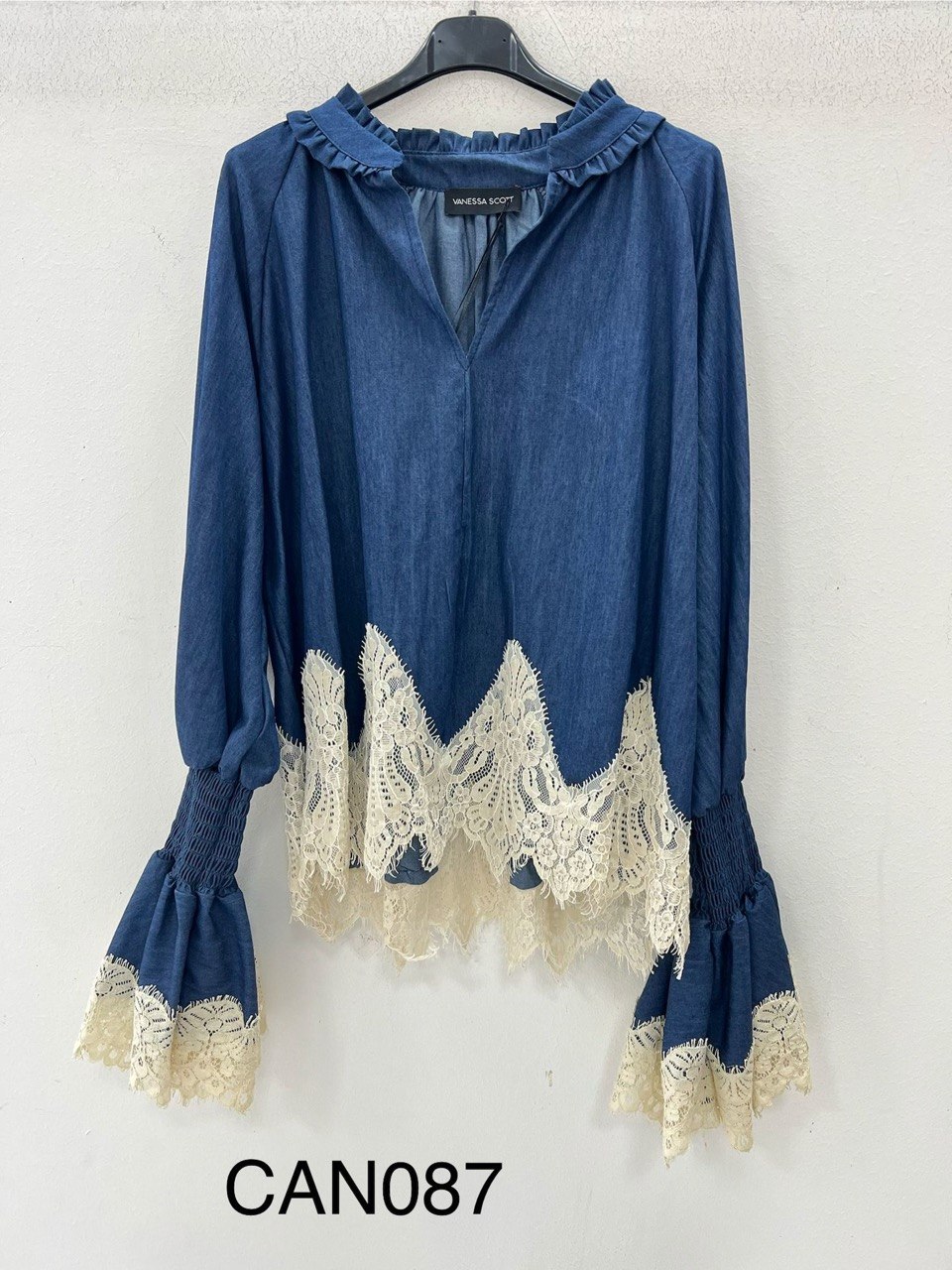 Фото Vanessa Scott