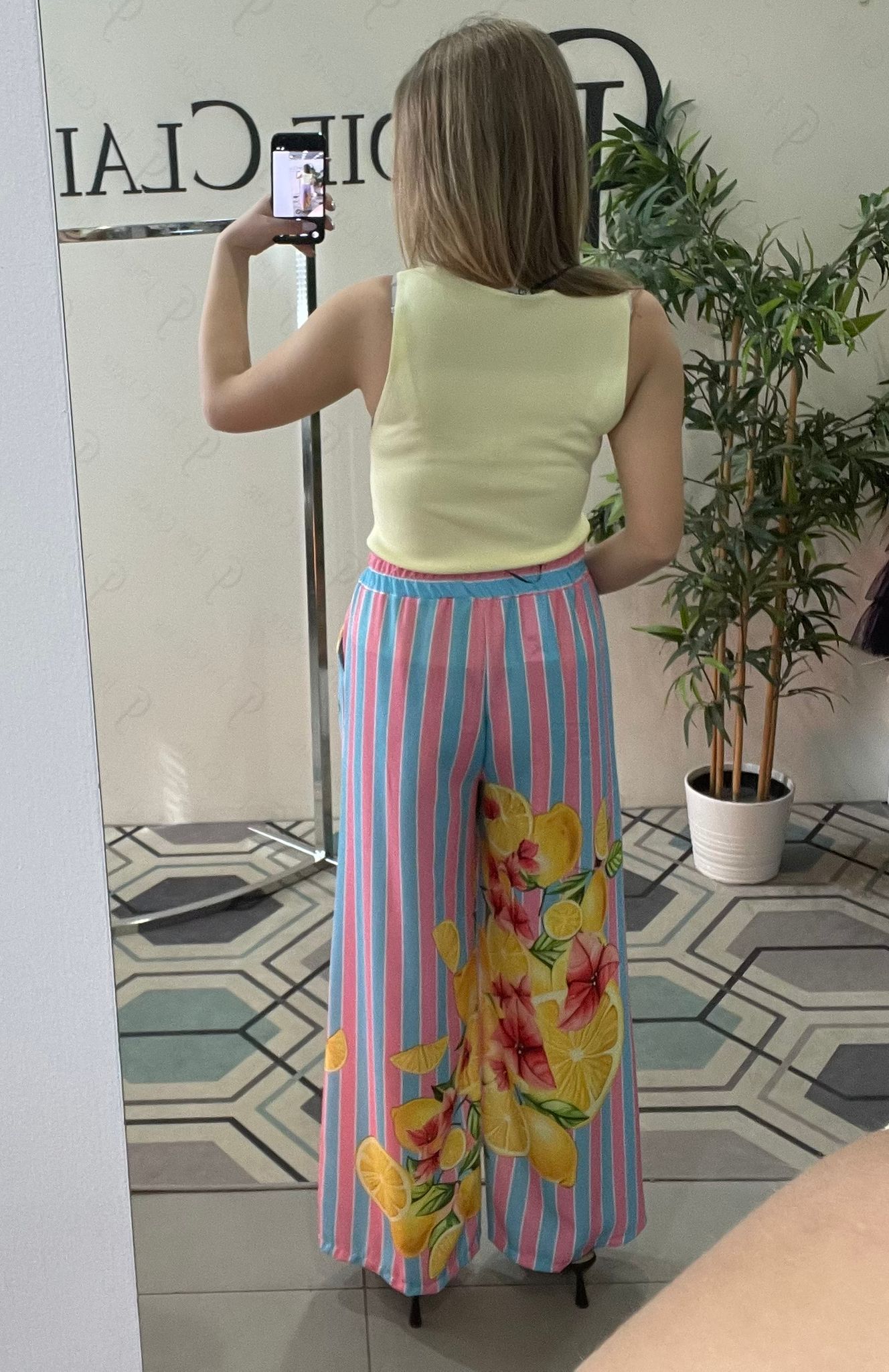 Фото Joie Clair (J-Clair)