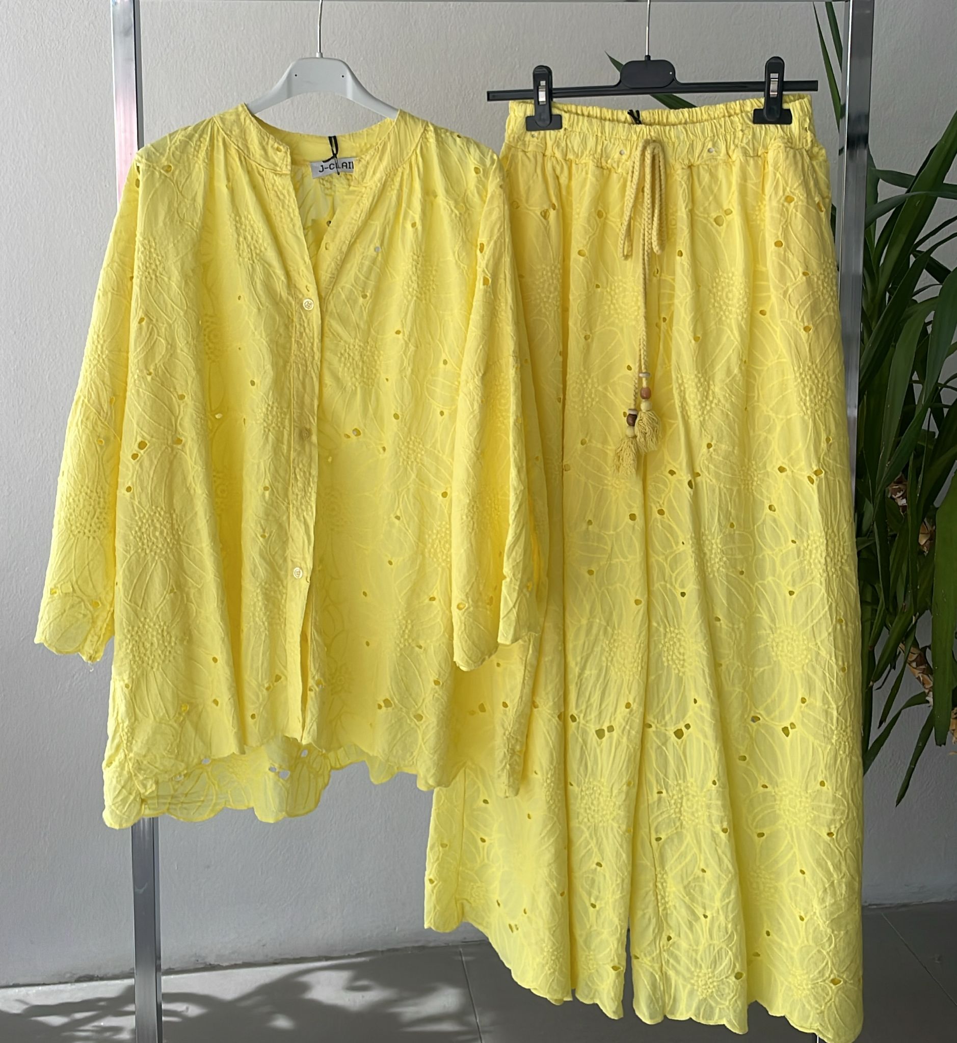 Фото Joie Clair (J-Clair)