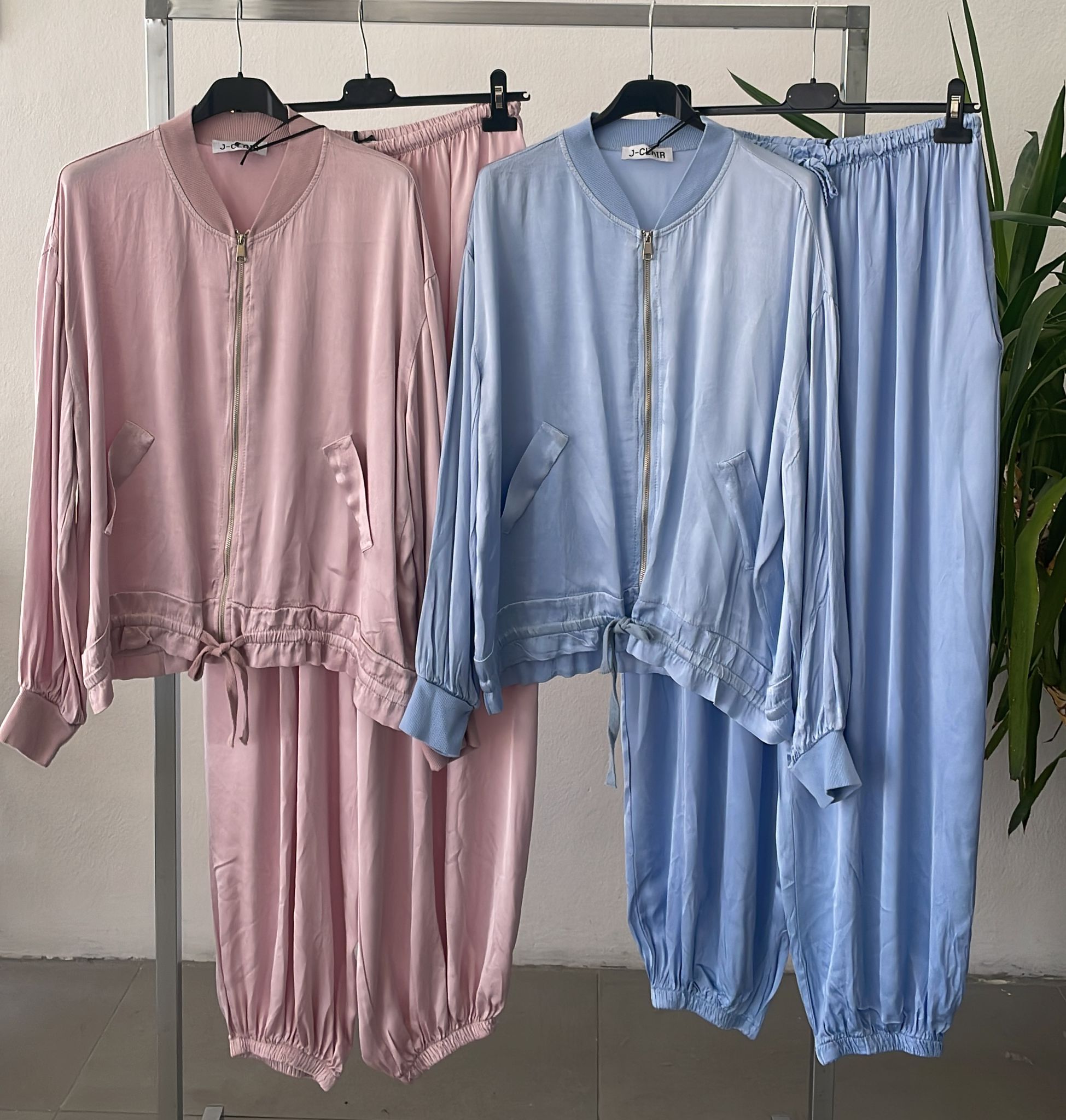 Фото Joie Clair (J-Clair)