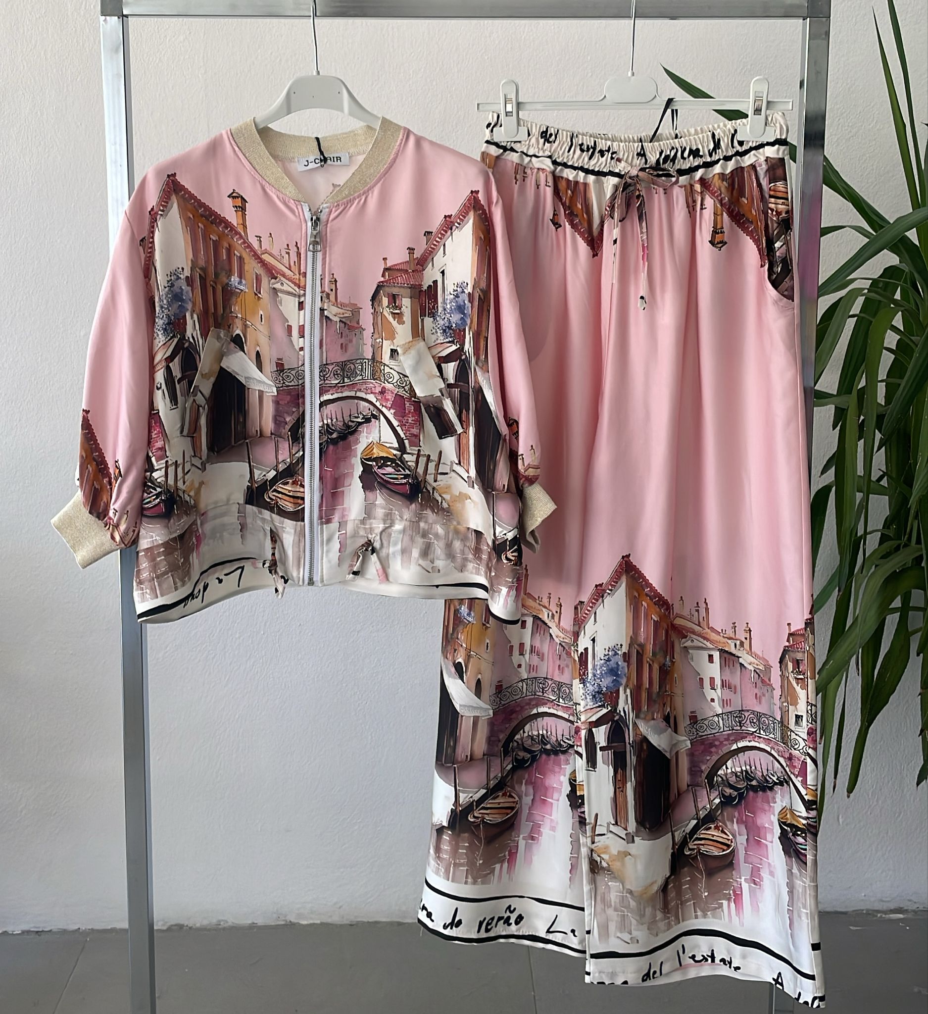 Фото Joie Clair (J-Clair)