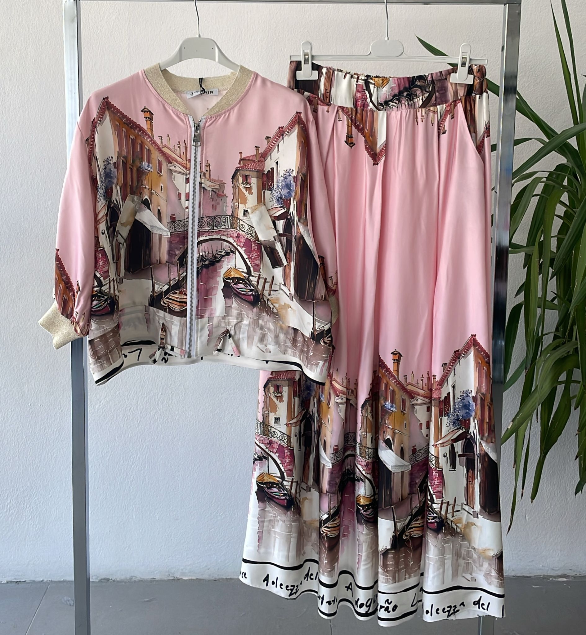 Фото Joie Clair (J-Clair)