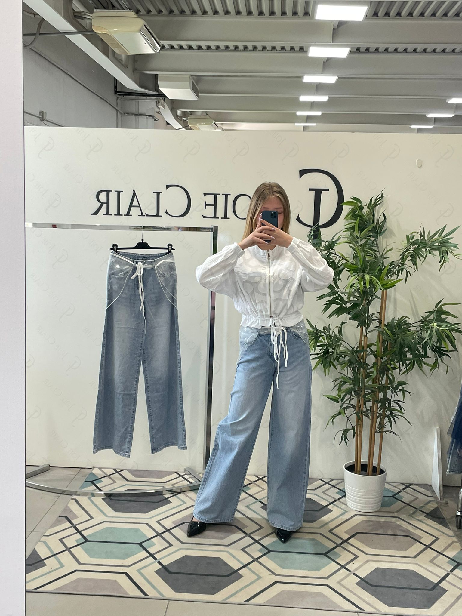 Фото Joie Clair (J-Clair)