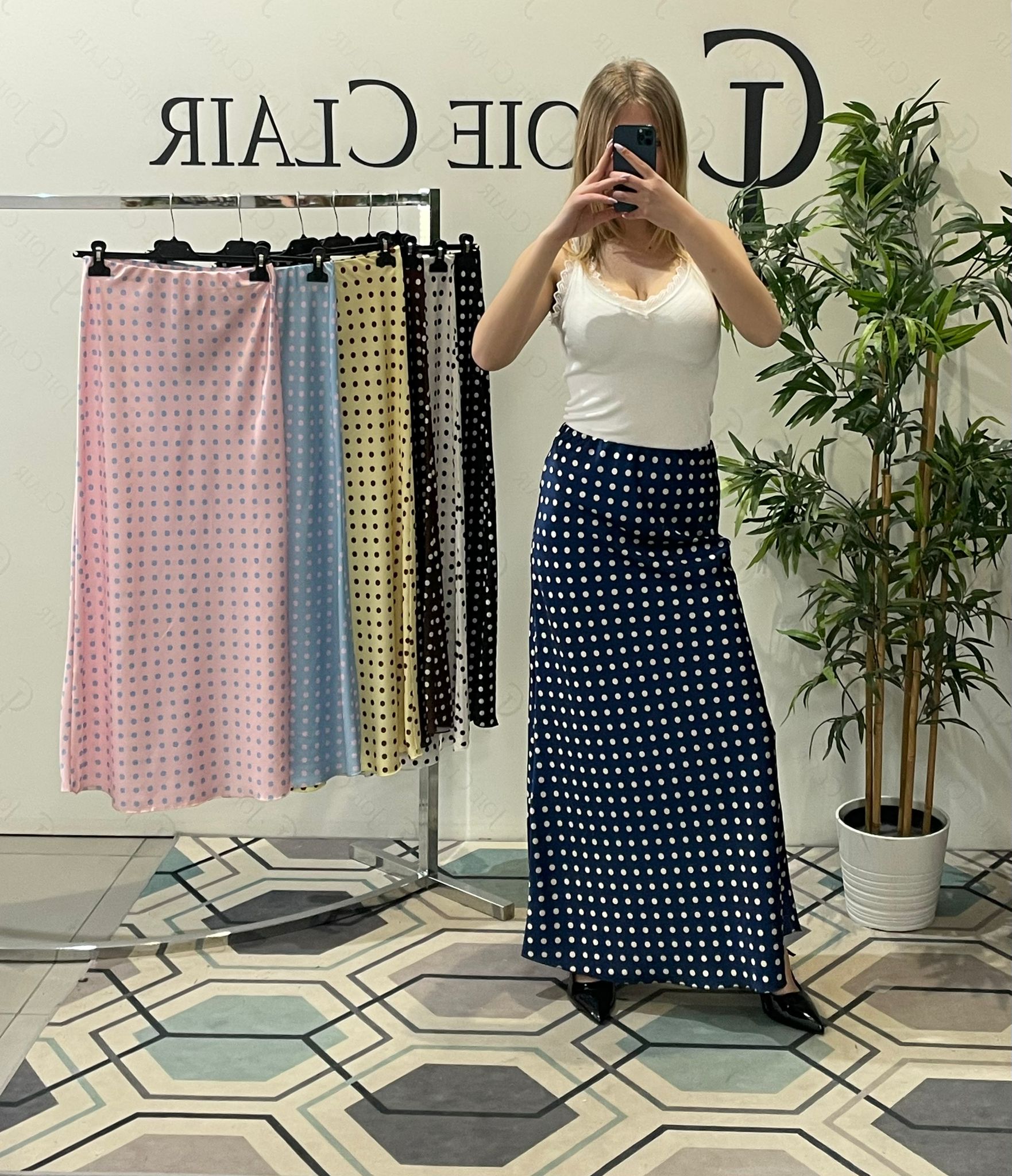 Фото Joie Clair (J-Clair)