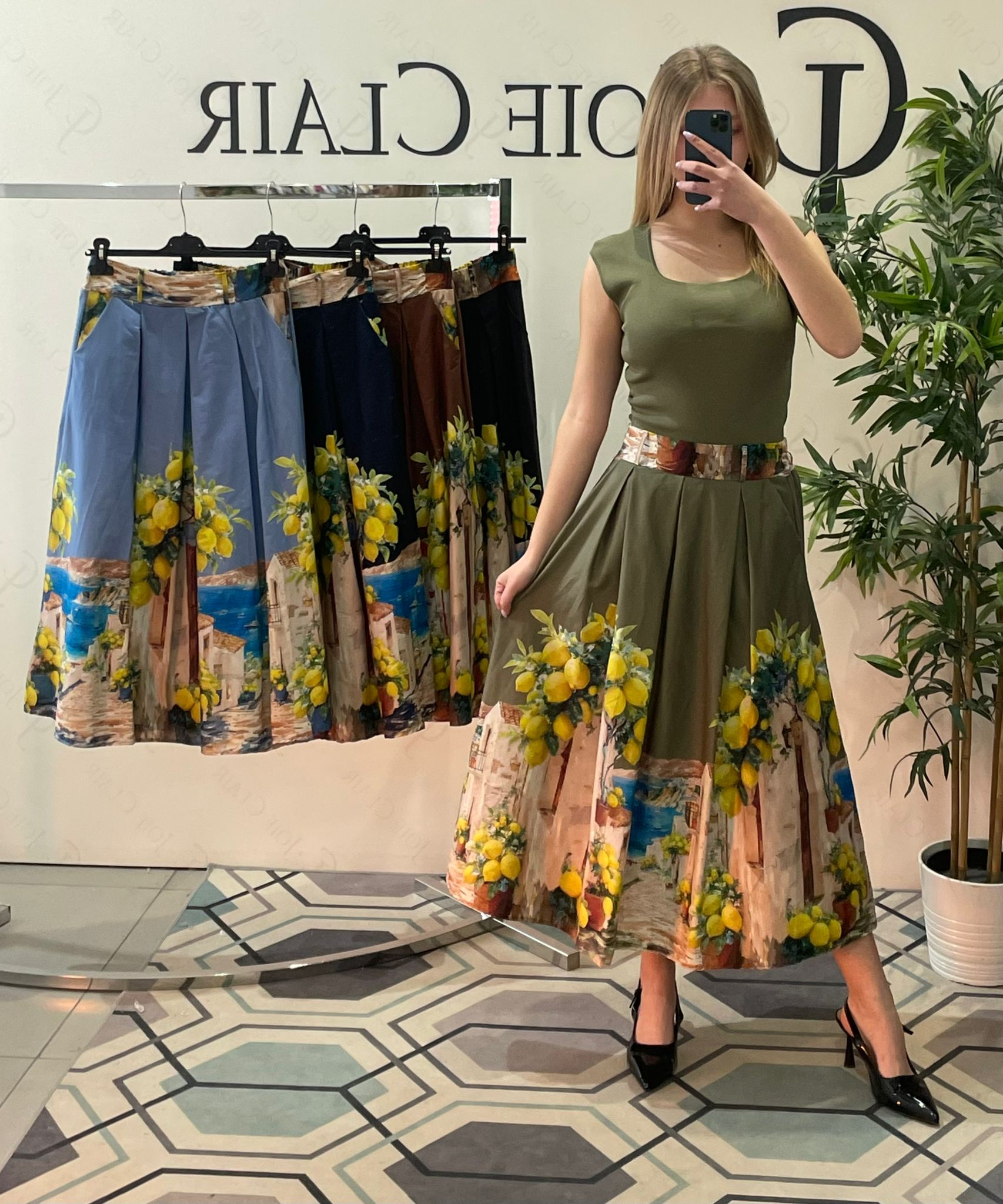 Фото Joie Clair (J-Clair)