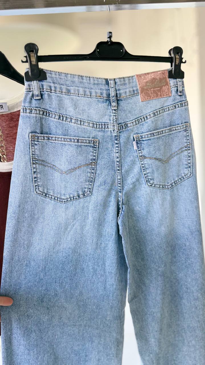 Joie Clair (J-Clair)