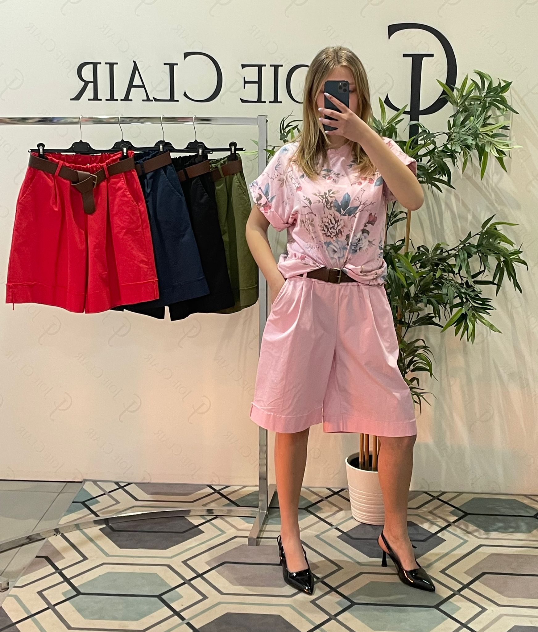 Фото Joie Clair (J-Clair)