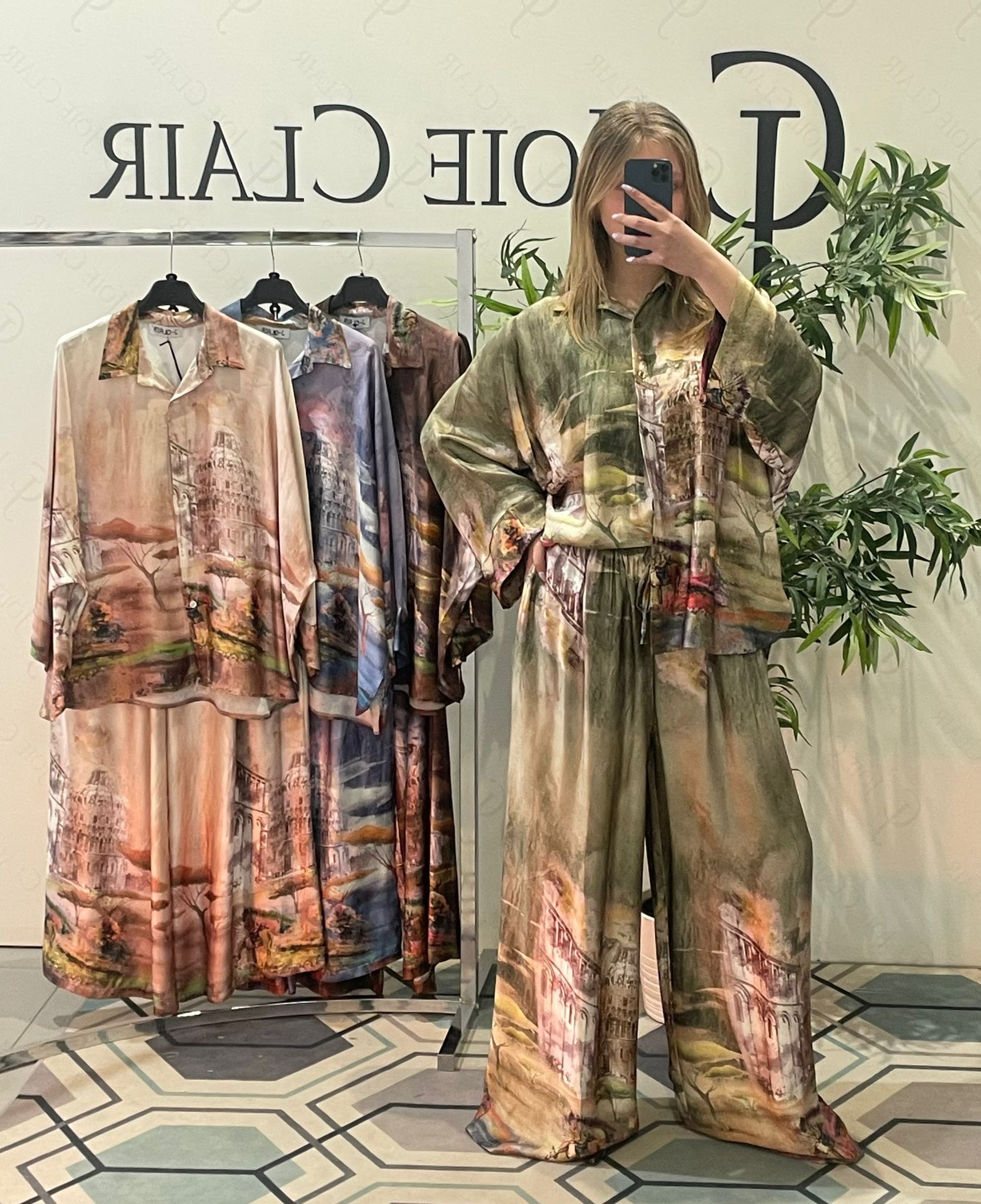 Фото Joie Clair (J-Clair)