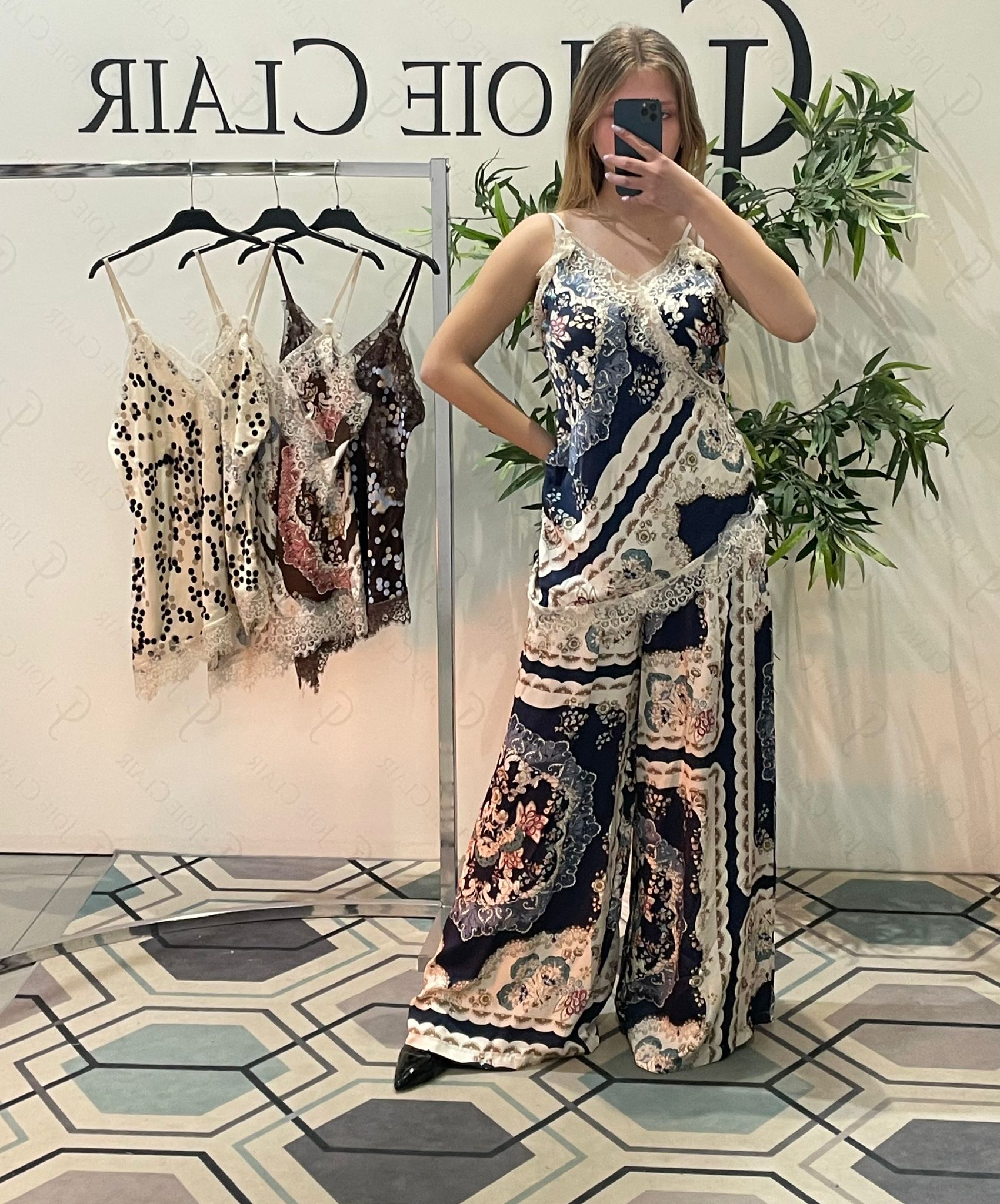 Фото Joie Clair (J-Clair)