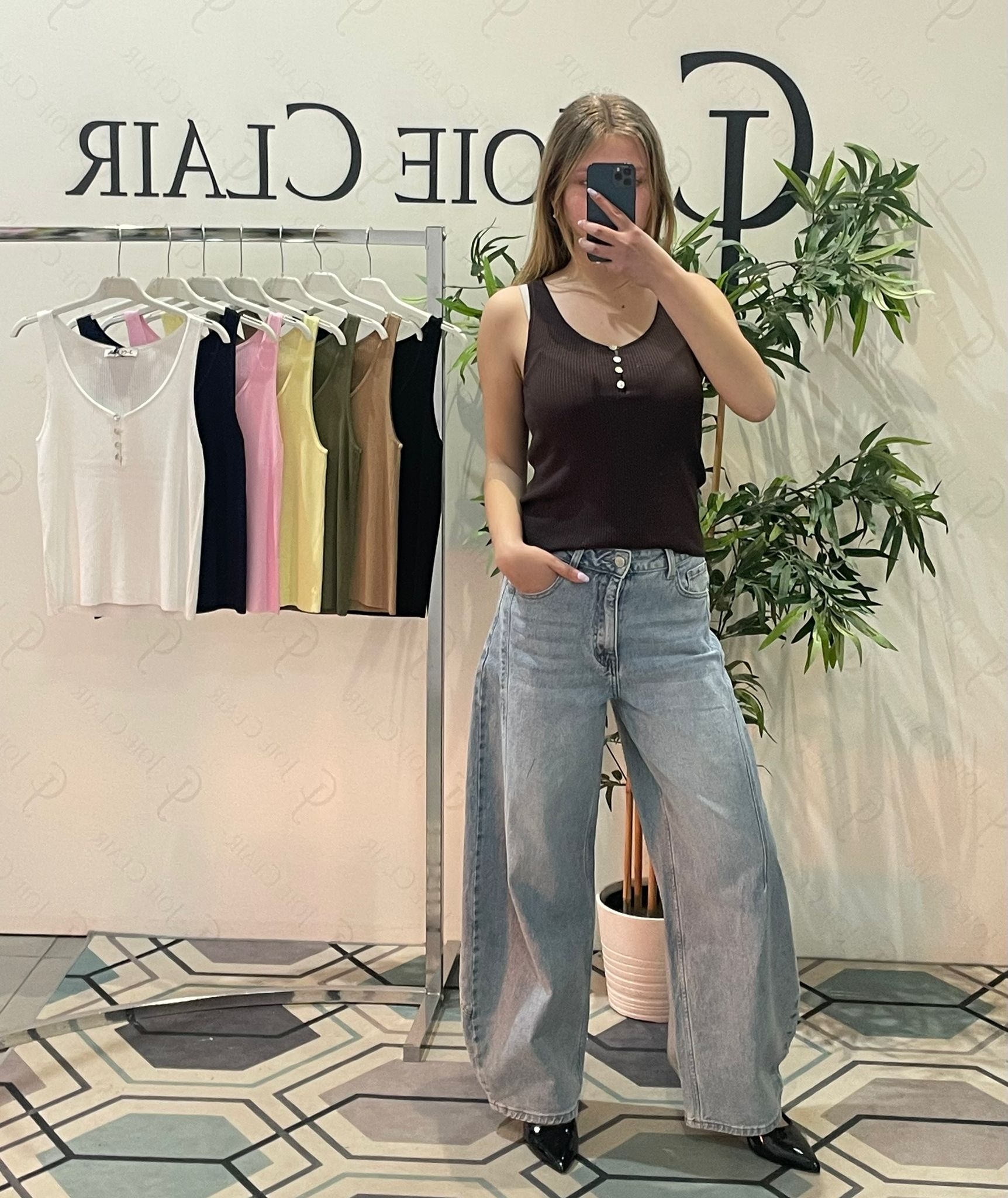 Фото Joie Clair (J-Clair)