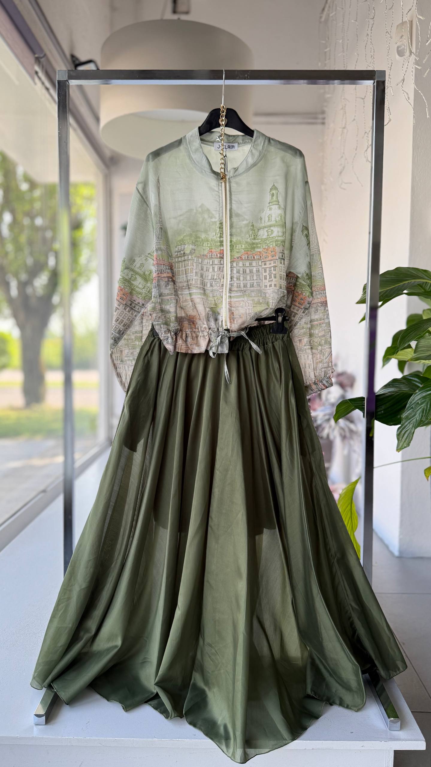 Фото Joie Clair (J-Clair)