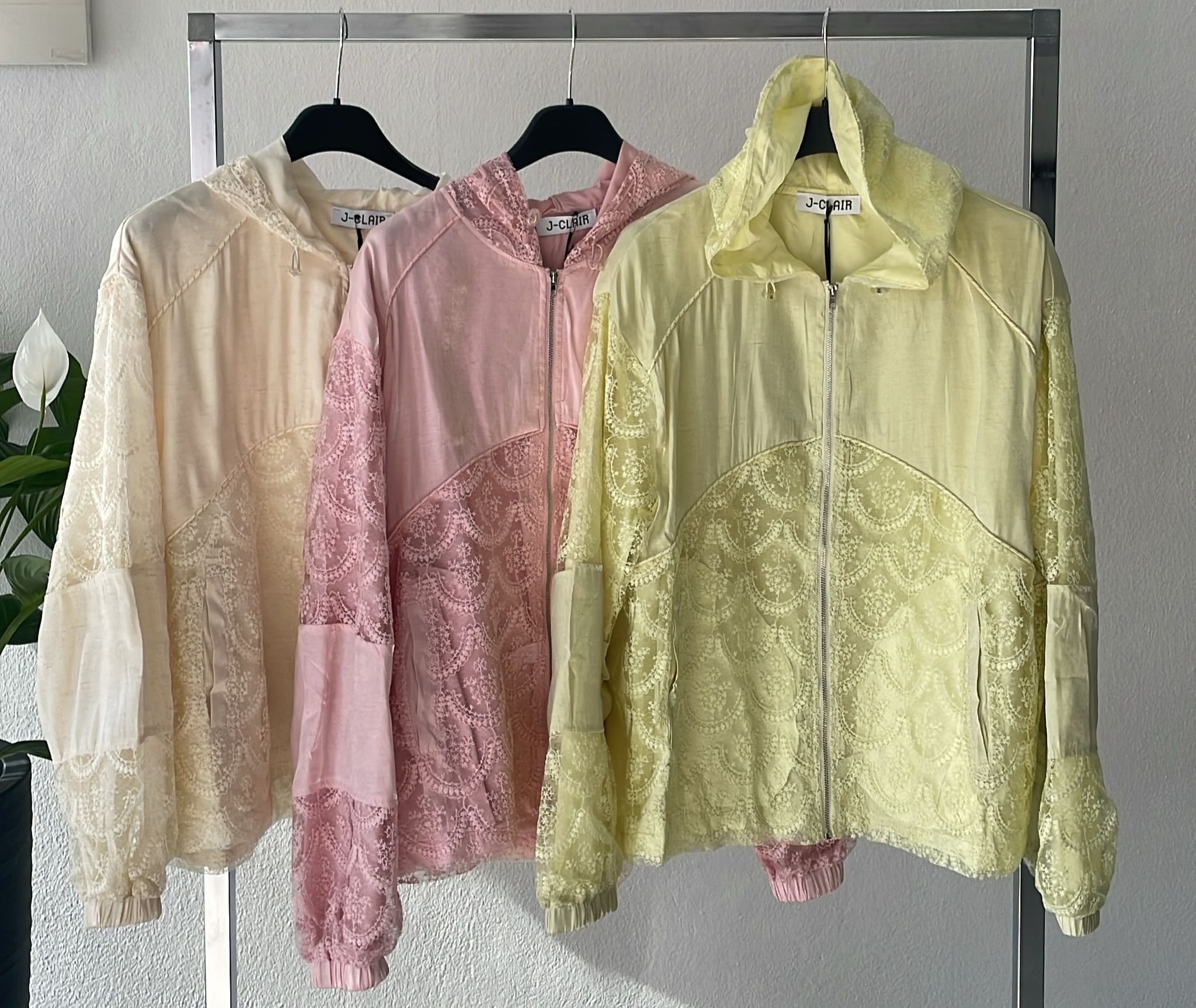 Фото Joie Clair (J-Clair)