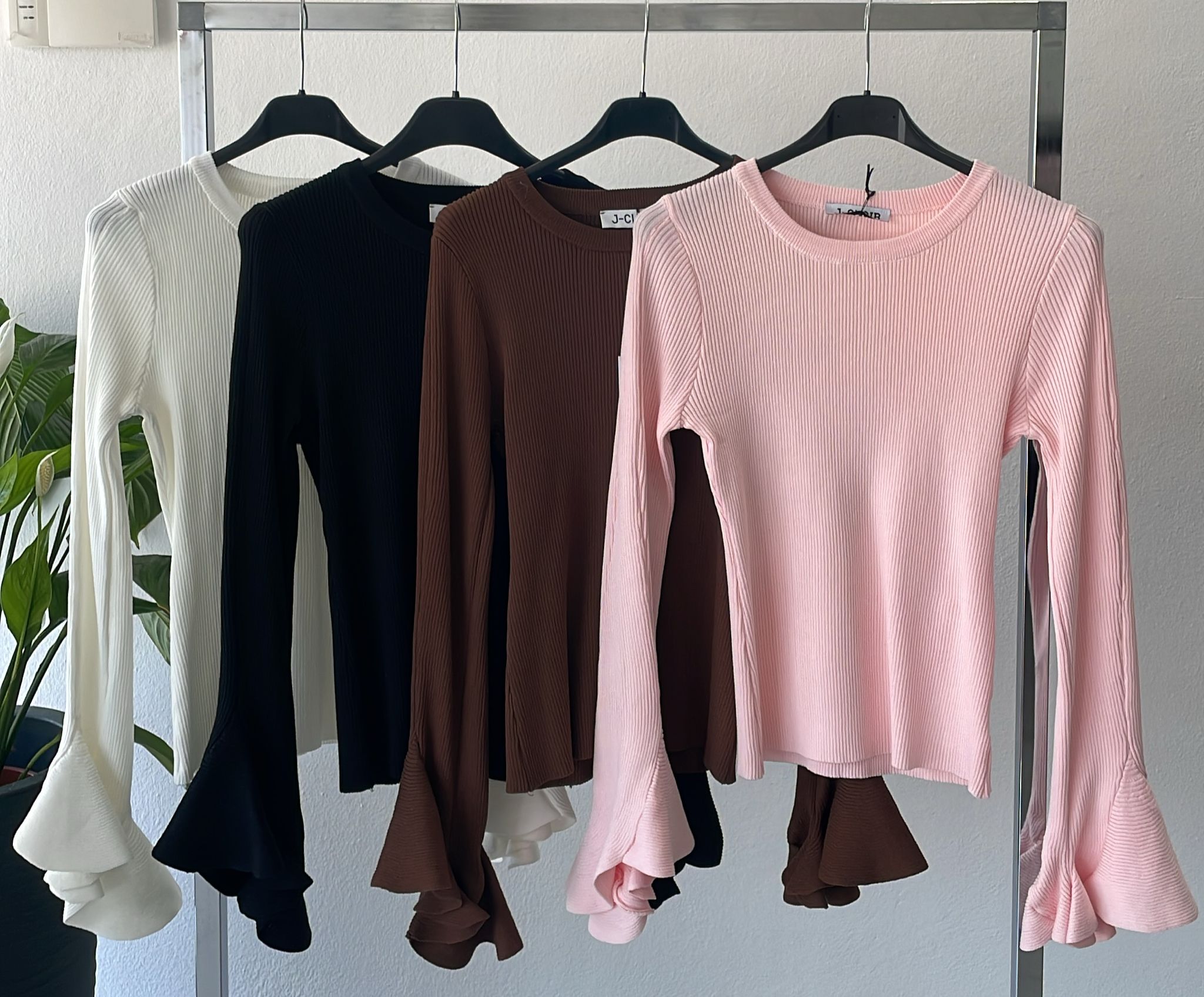 Фото Joie Clair (J-Clair)