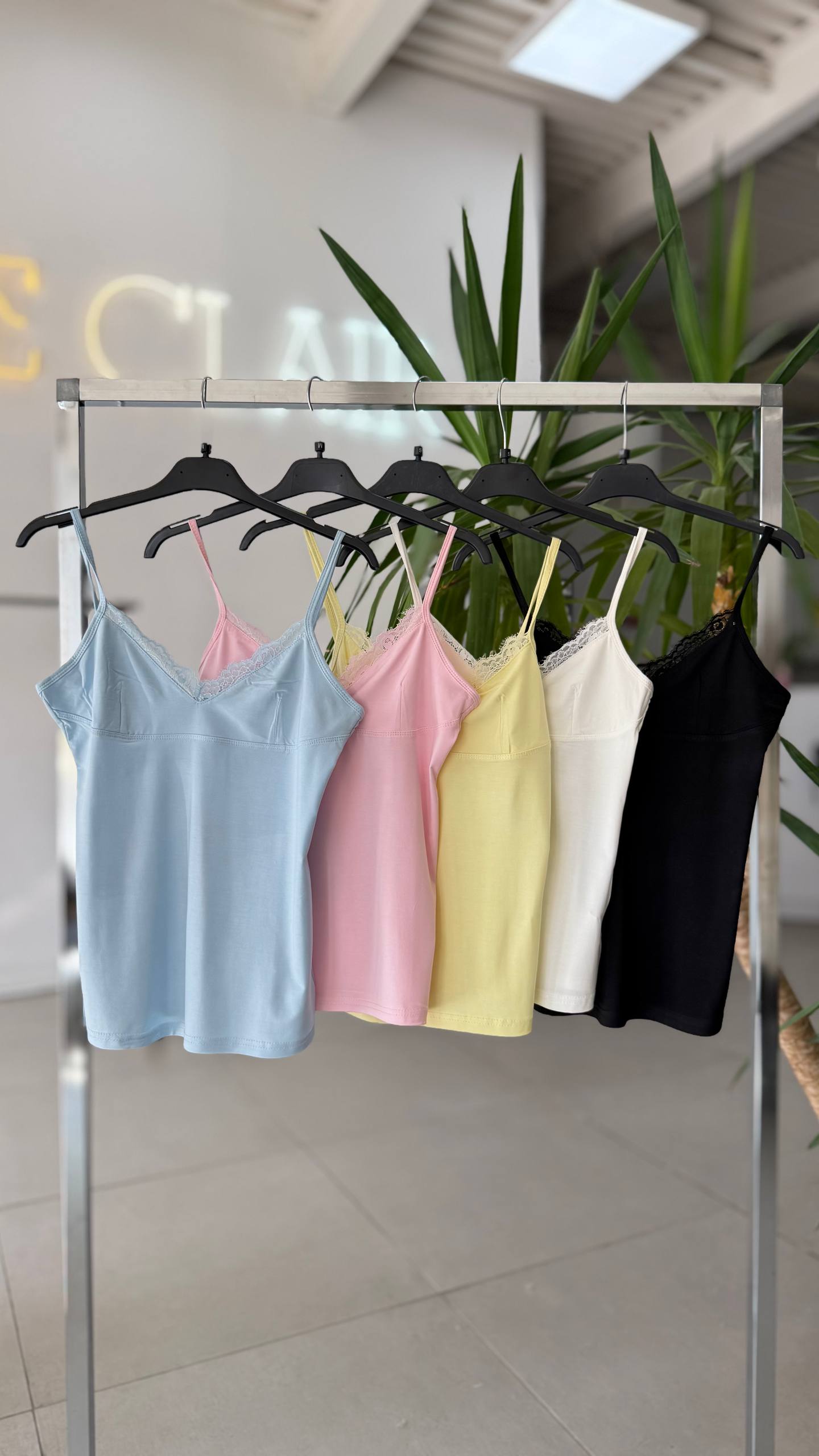 Фото Joie Clair (J-Clair)