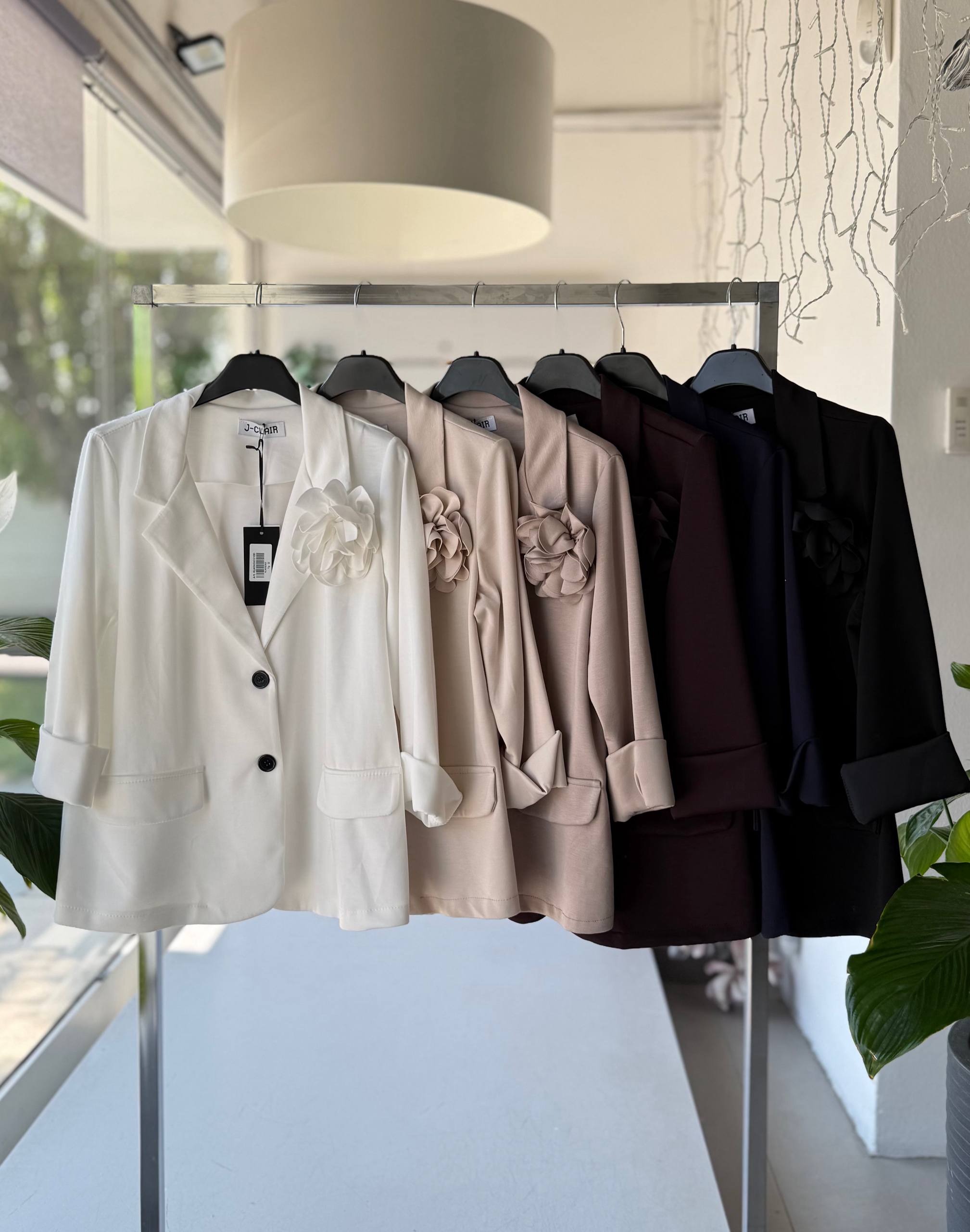 Фото Joie Clair (J-Clair)