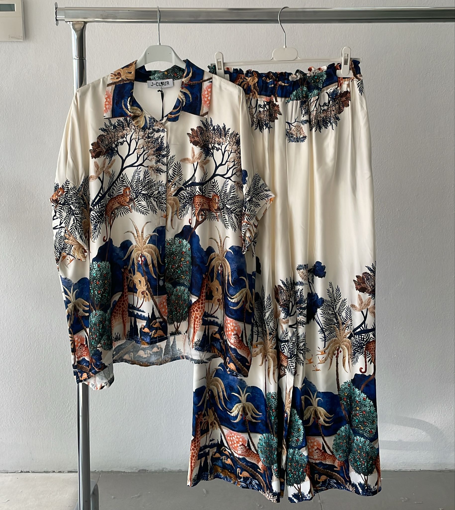 Фото Joie Clair (J-Clair)