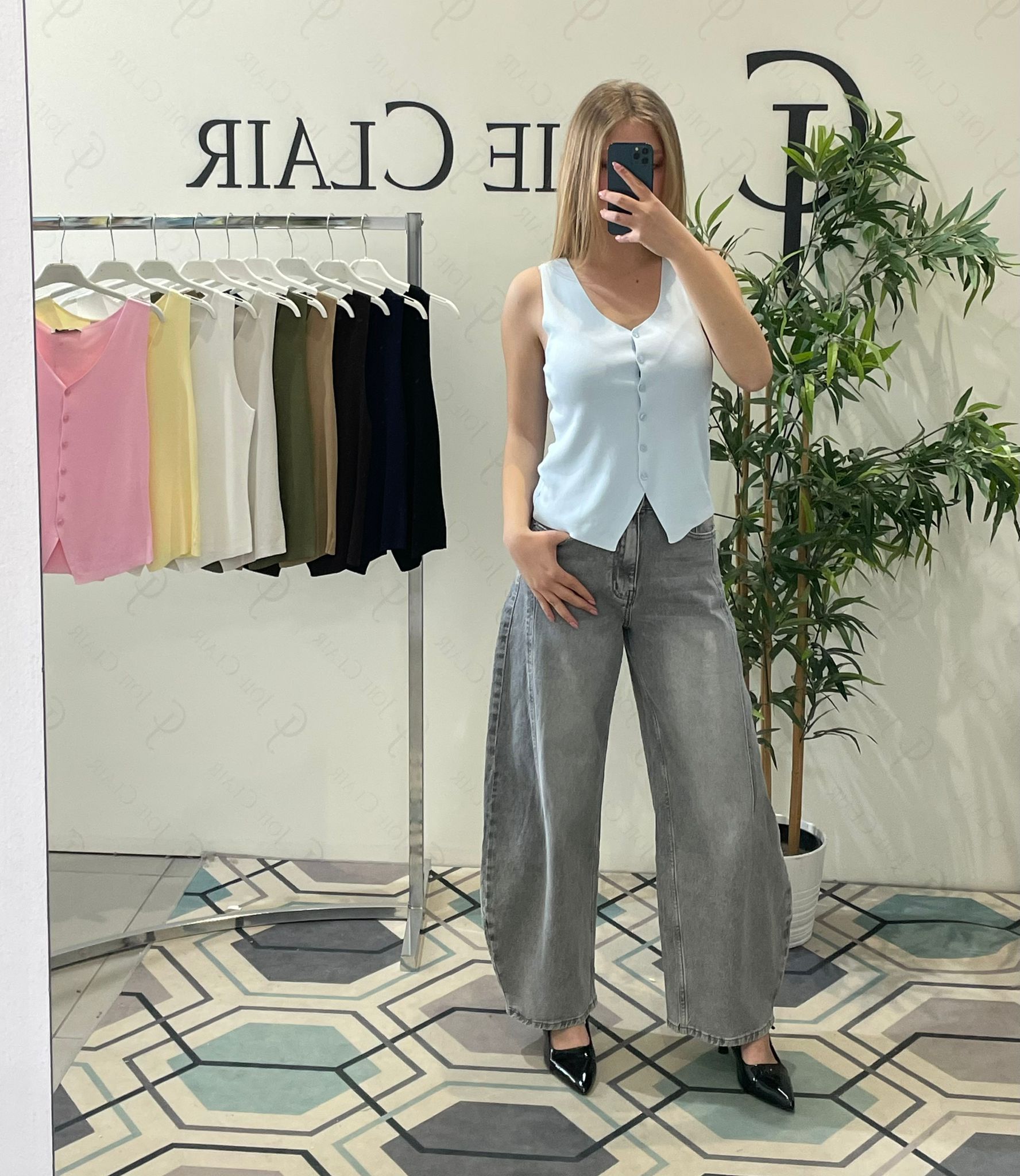 Фото Joie Clair (J-Clair)