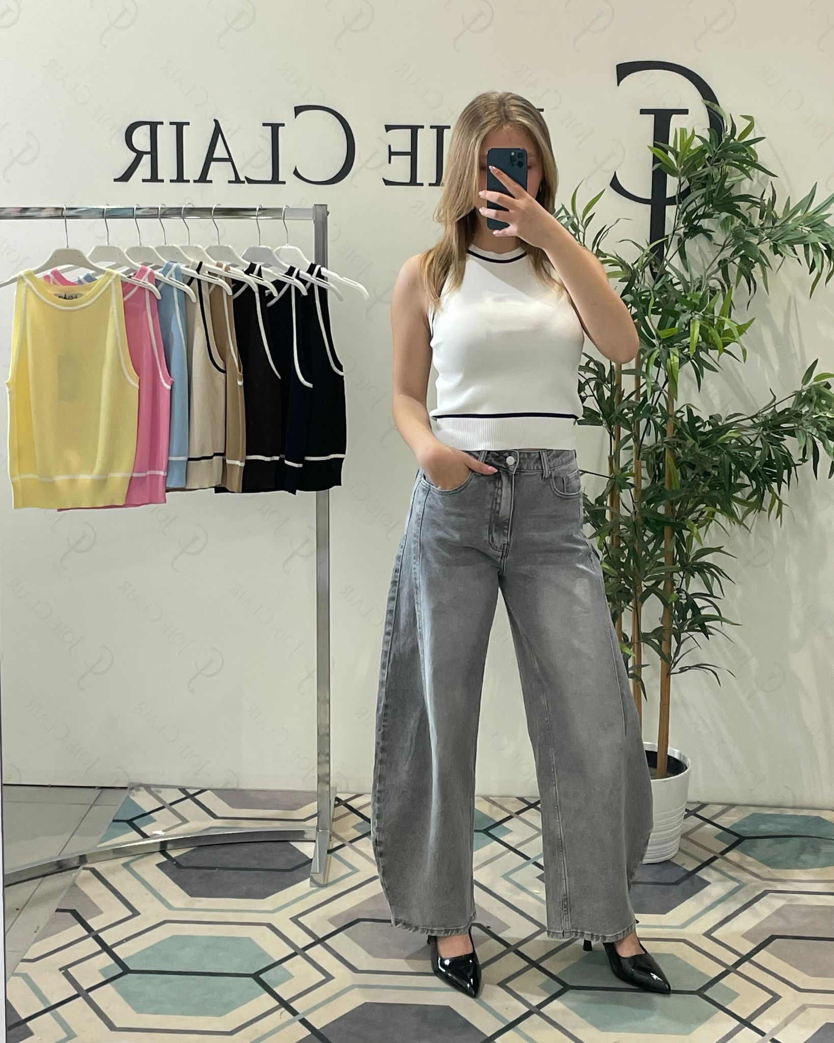 Фото Joie Clair (J-Clair)