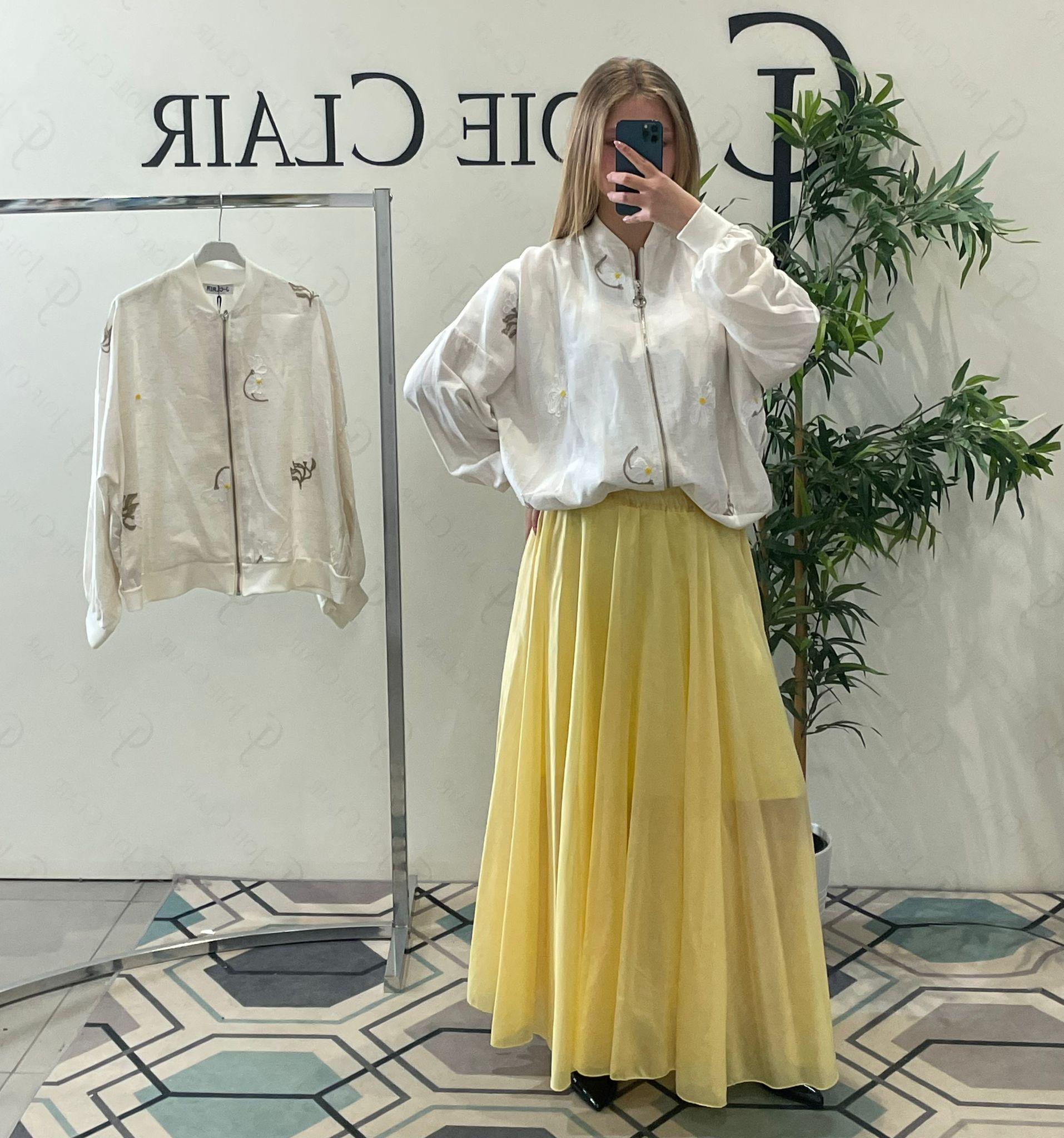 Фото Joie Clair (J-Clair)